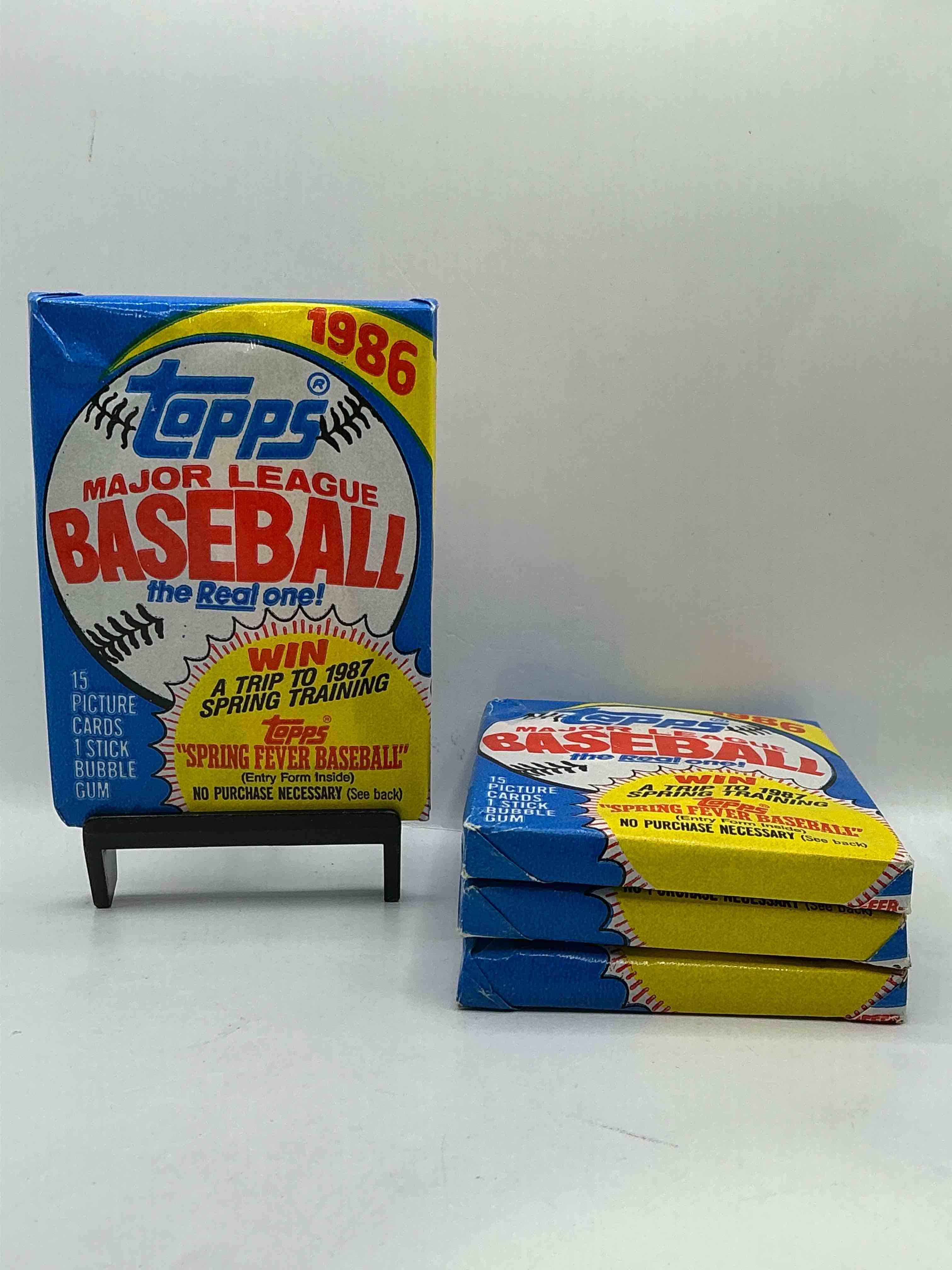 Wow! Super Rare! 1986 Topps Baseball Unopened Wax Pack, Direct From Original Retail Case! Impossible To Find! Search For Jose Canseco's Earliest Rookie #649 (PSA 10 $325 Value), Nolan Ryan #310 (PSA 10 $175 Value), Don Mattingly #109 (PSA 10 $175 Value), Cecil Fielder Rookie & Way Too Many Valuable Cards To List Incredibly Hard To Get, Excellent Condition!
