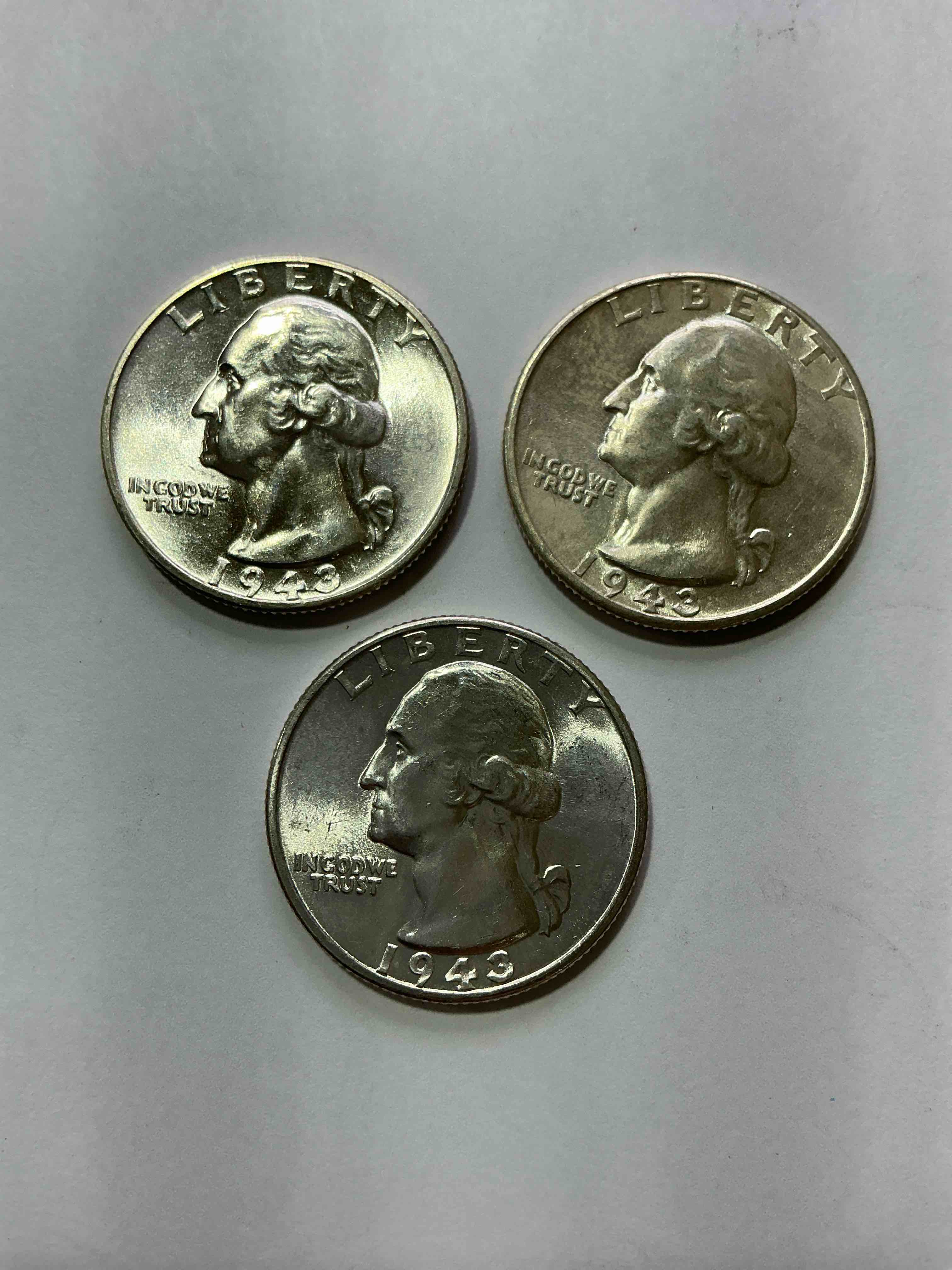 george washington brilliant uncirculated world war ii silver! pre 1965 u.s. quarter dollar coins were actually silver, here are great examples of awesome, pristine george washington silver quarters, stunning & circulated! rare mints! great for investing in precious metals! these coins were minted at 90% silver and 10% copper, giving them a net weight of .18084 ounces of pure silver per coin! very hard to find, stunning! invest in fine u.s. silver!