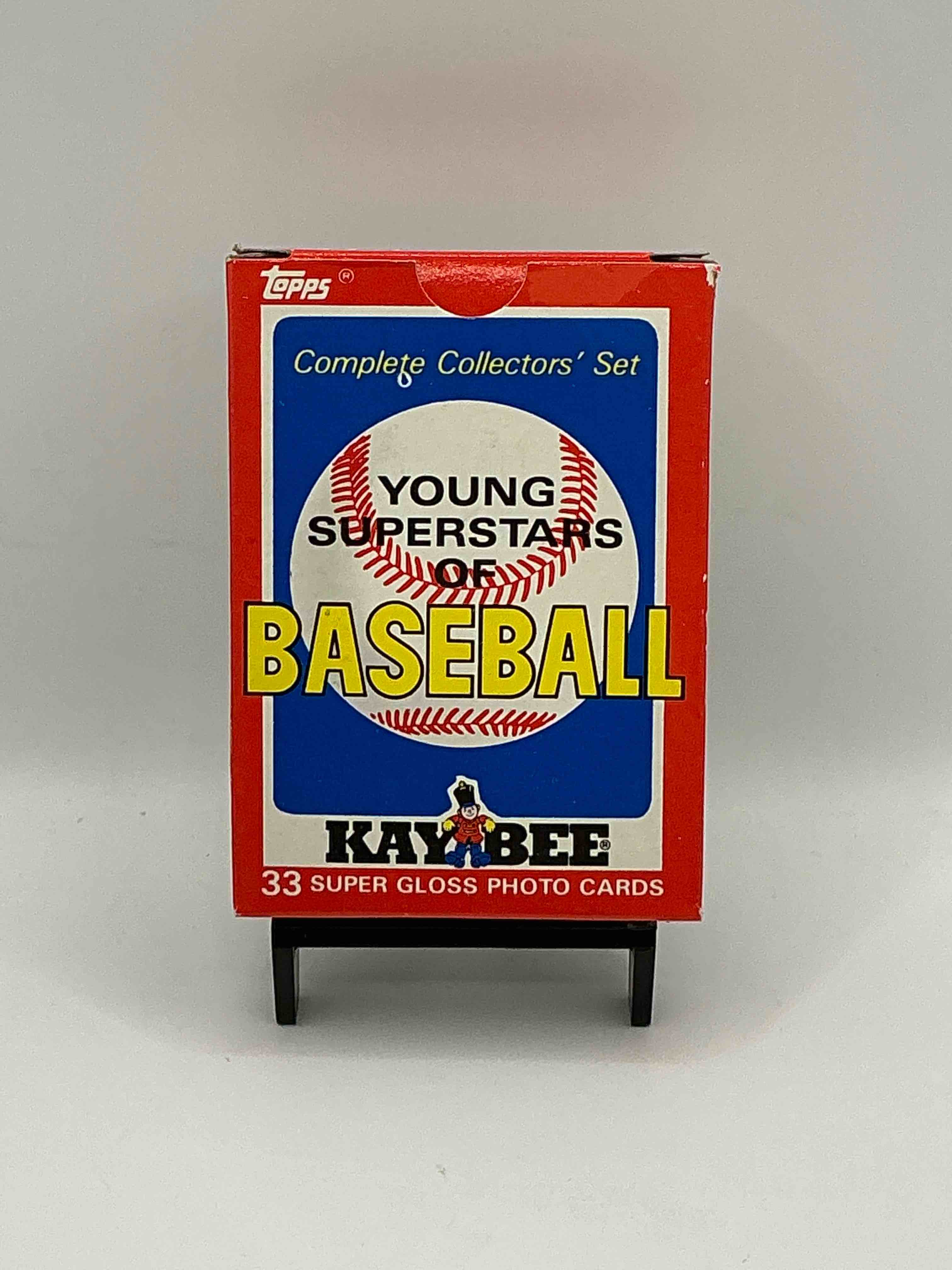 early darryl strawberry & kirby puckett! 1986 young superstars of baseball complete collector’s set! 33 of the biggest stars from the 80’s all included in this vintage “deck of cards” style collectable pack!