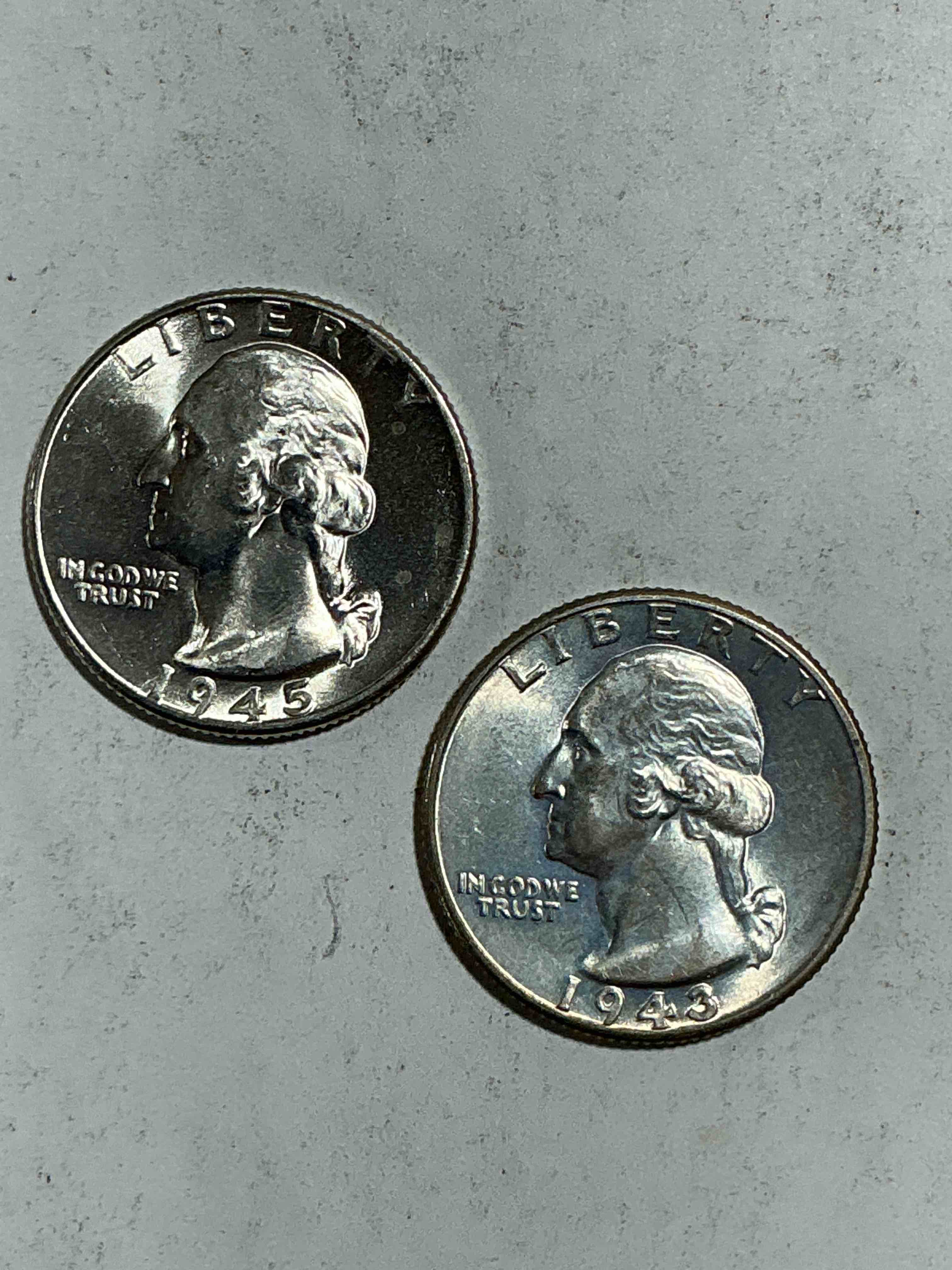 george washington brilliant uncirculated world war ii silver! pre 1965 u.s. quarter dollar coins were actually silver, here are great examples of awesome, pristine george washington silver quarters, stunning & uncirculated! rare mints! great for investing in precious metals! these coins were minted at 90% silver and 10% copper, giving them a net weight of .18084 ounces of pure silver per coin! very hard to find, stunning! invest in fine u.s. silver!