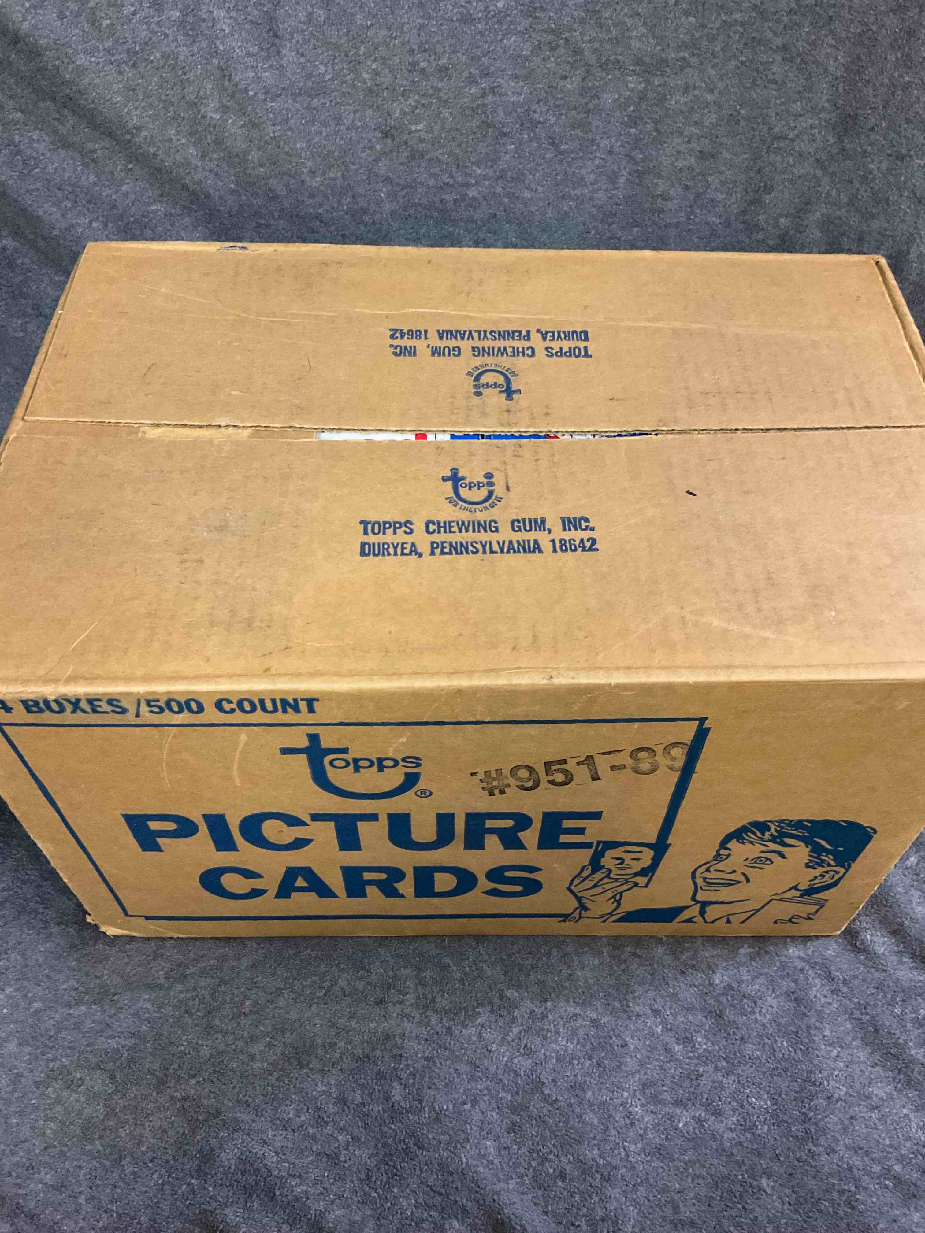 Condition photo showing New/Like New for 1988 Loaded 500 Card Wow! Tops 1988 Baseball 500 Card Vend Box, Direct From Original SEALED Shipping Case. Back in The Day These Vend Boxes Were Used By Distributors To Fill Sports Card Vending Machines, Each individual Box Contains 500 Pristine, Never Touched Randomly Packed Cards. 1988 Topps Baseball Has Tons of 80's Stars And Tom Glavine Rookie! You May Never See These From A SEALED Case Again! Epic Sports Card Memorabilia!