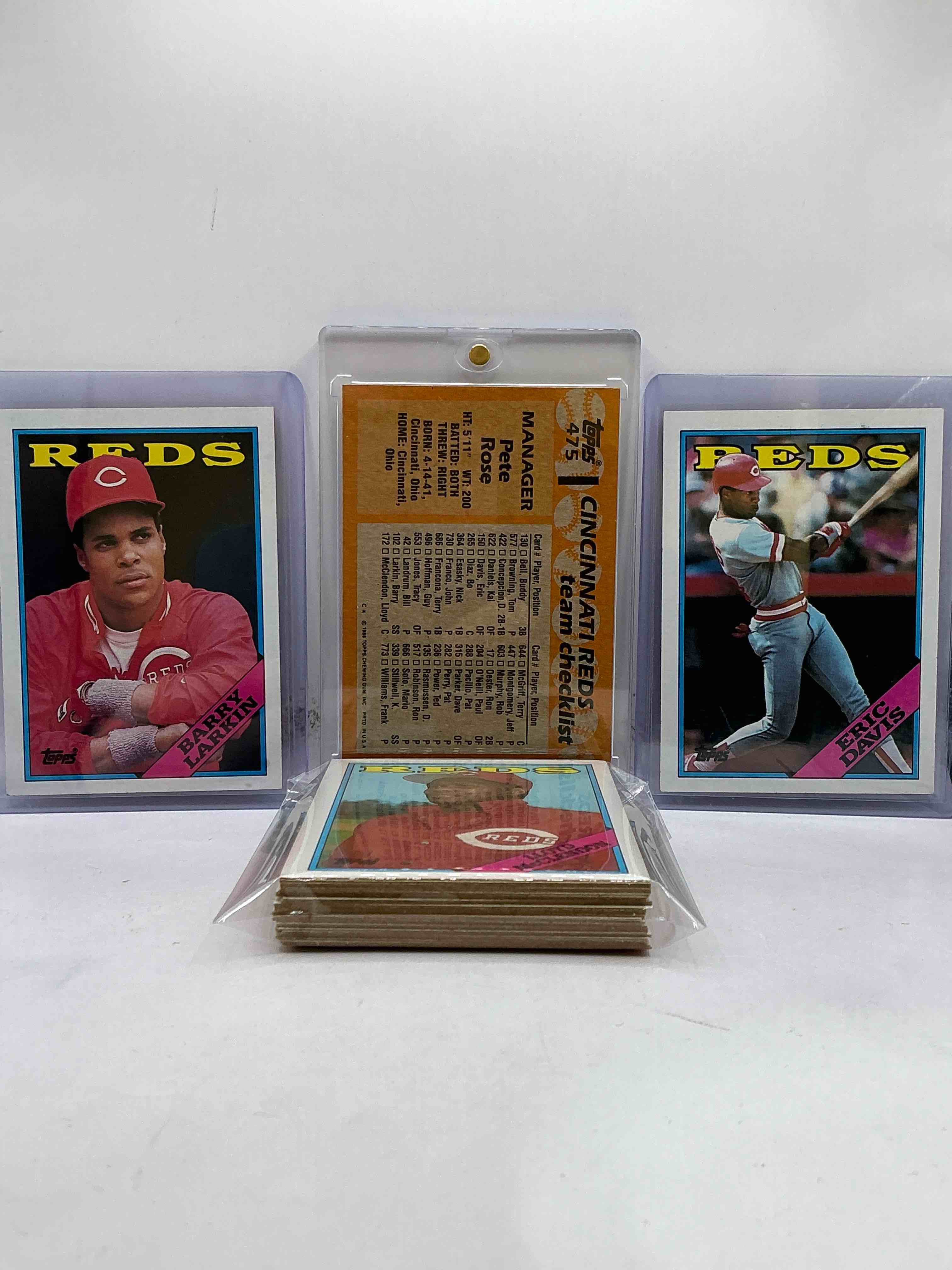Condition photo showing New/Like New for 1988 Reds Fleer Baseball Team Set! Vintage Reds Lot! Barry Larkin, Mario Soto, Tony Perez, Dave Concepcion & More! 80’s Baseball History… Cincinnati Reds! 