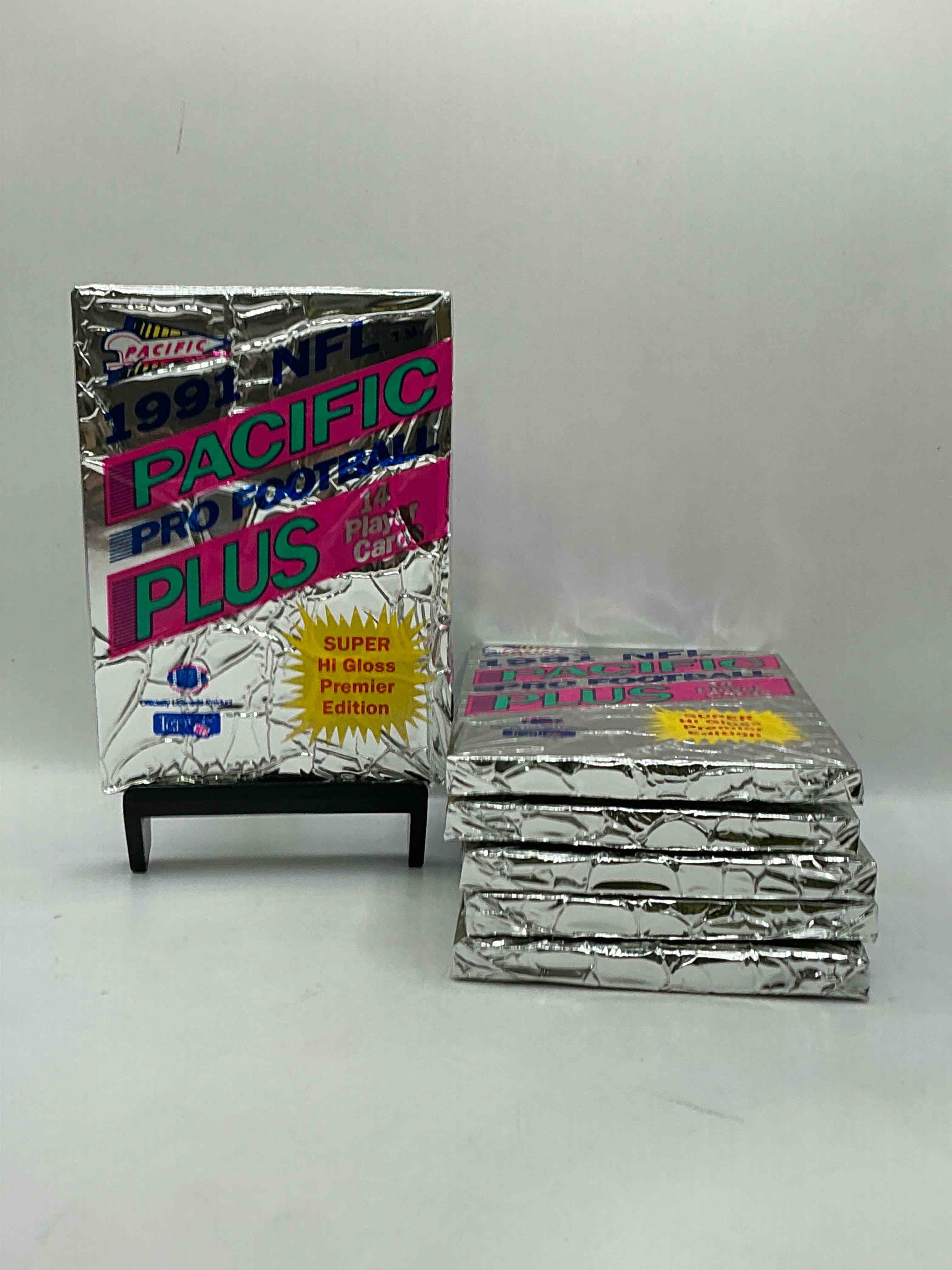 1991 pacific football, something you hardly ever see! pacific footbell sealed card pack, direct from original retail case. search for brett favre rookie, barry sanders, jerry rice & so much more! hard to find!