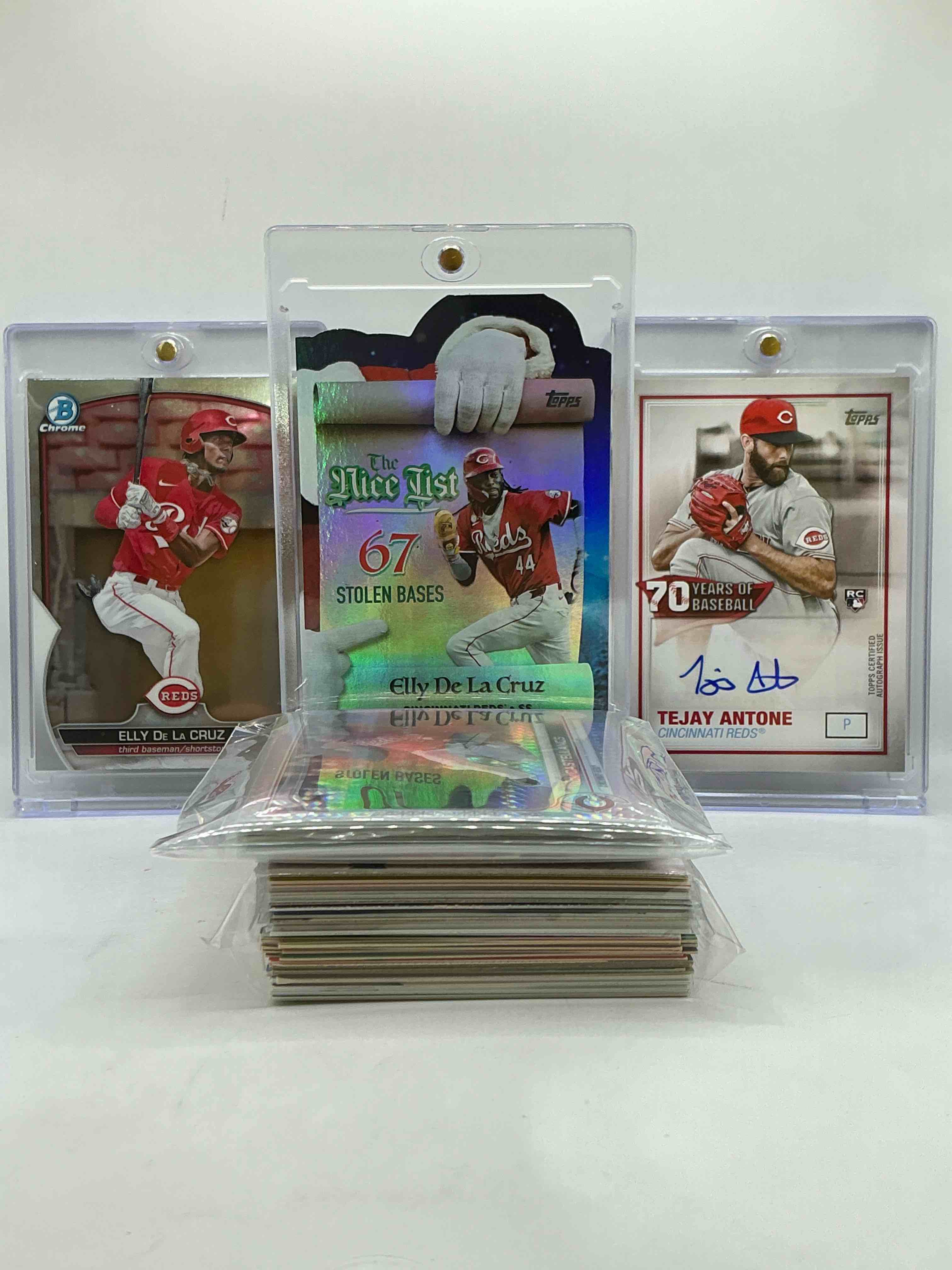 reds craziness! elly de la cruz 67 stolen bases topps card, bowman chrome rookie, tejay antone rookie auto & more! insane trio! this 50 card reds lot includes commons, legends, heroes, auto & more! wow! 50 card craziness!