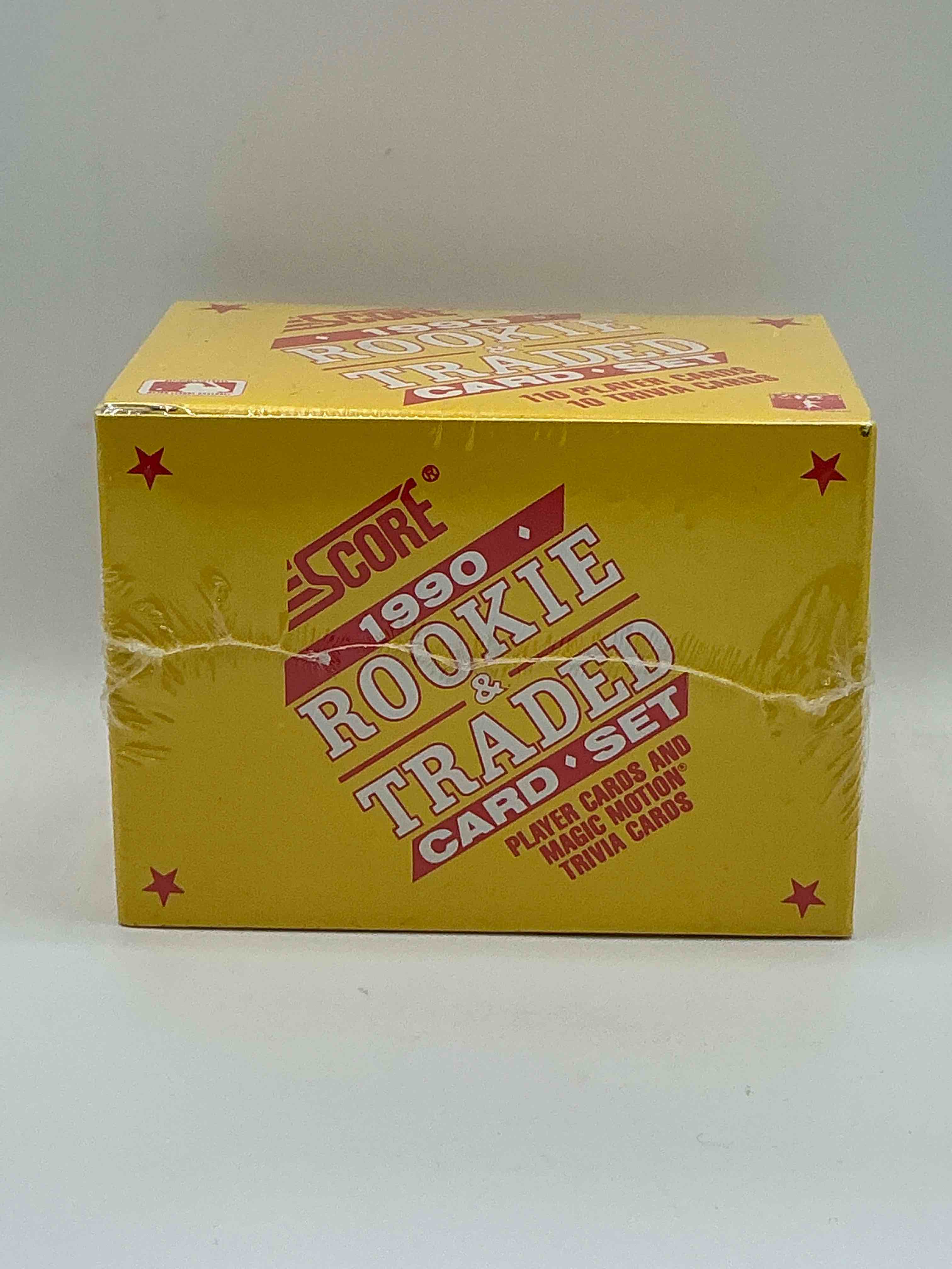 1990 score baseball rookies & traded box! unopened straight from box! these packs are loaded with awesome cards! some cards to search for are frank thomas, dave winfield & more!