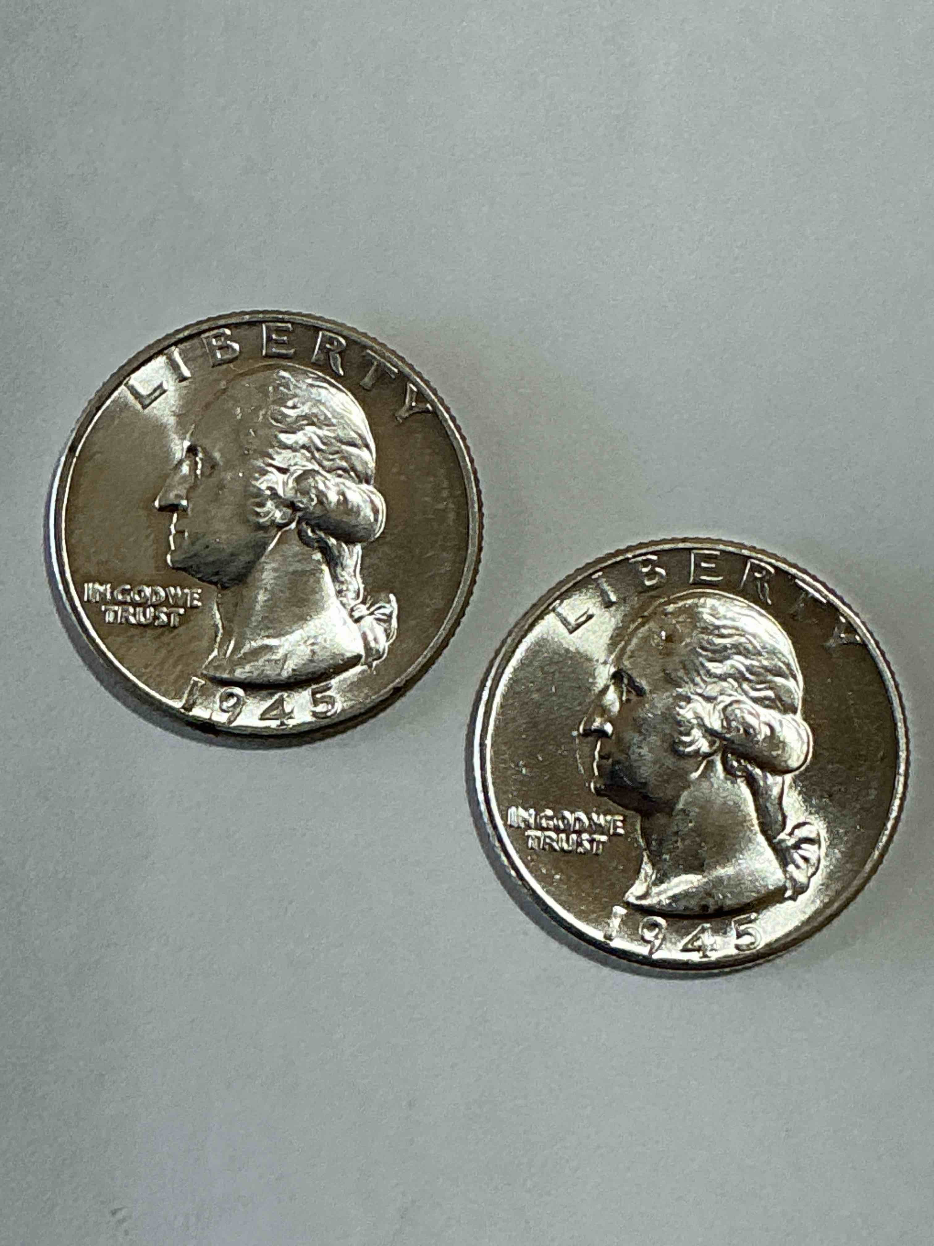george washington brilliant uncirculated world war ii silver! pre 1965 u.s. quarter dollar coins were actually silver, here are great examples of awesome, pristine george washington silver quarters, stunning & uncirculated! rare mints! great for investing in precious metals! these coins were minted at 90% silver and 10% copper, giving them a net weight of .18084 ounces of pure silver per coin! very hard to find, stunning! invest in fine u.s. silver!