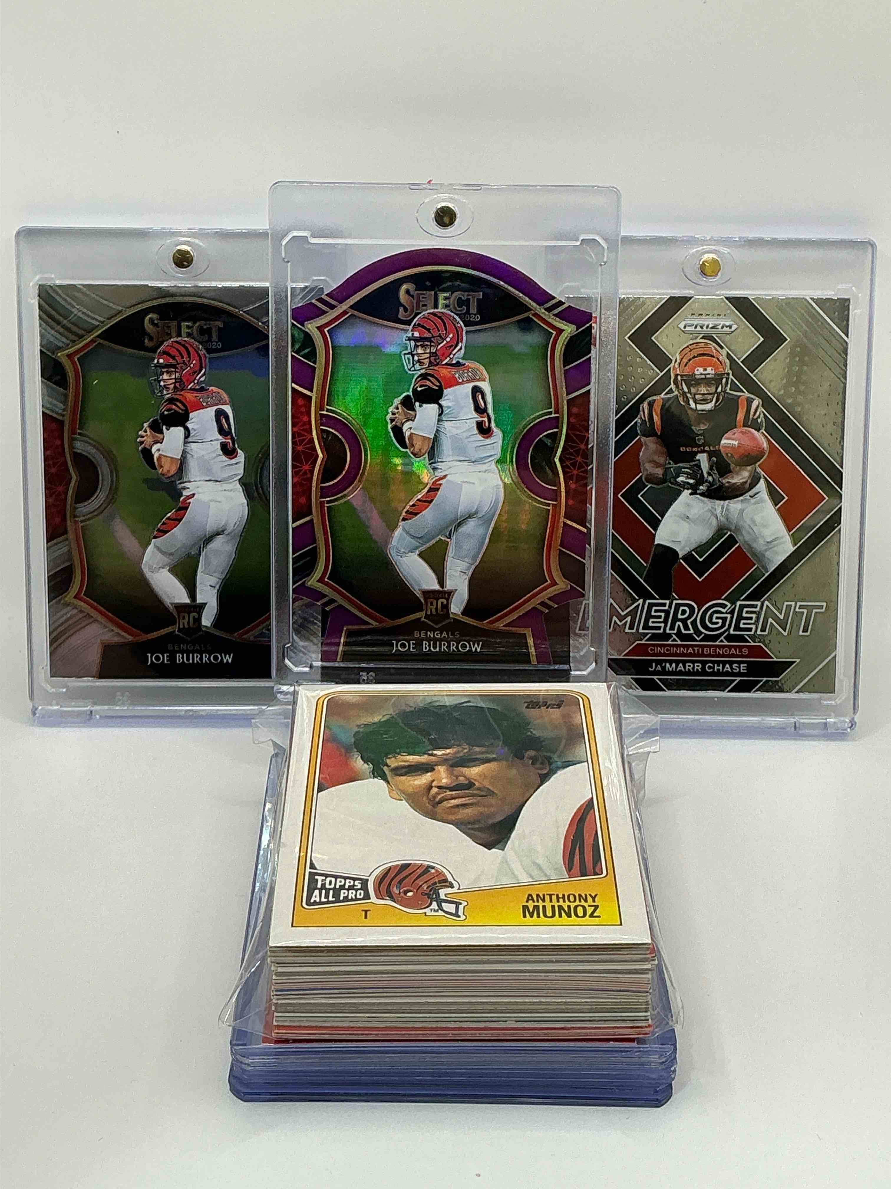 bengals bonanza! 2020 select prizm concourse die-cut rookie joe burrow! 2020 select concourse rookie joe burrow! 2021 prizm emergent rookie ja’marr chase! along with 50 other bengals heroes, legends, rookies & commons!