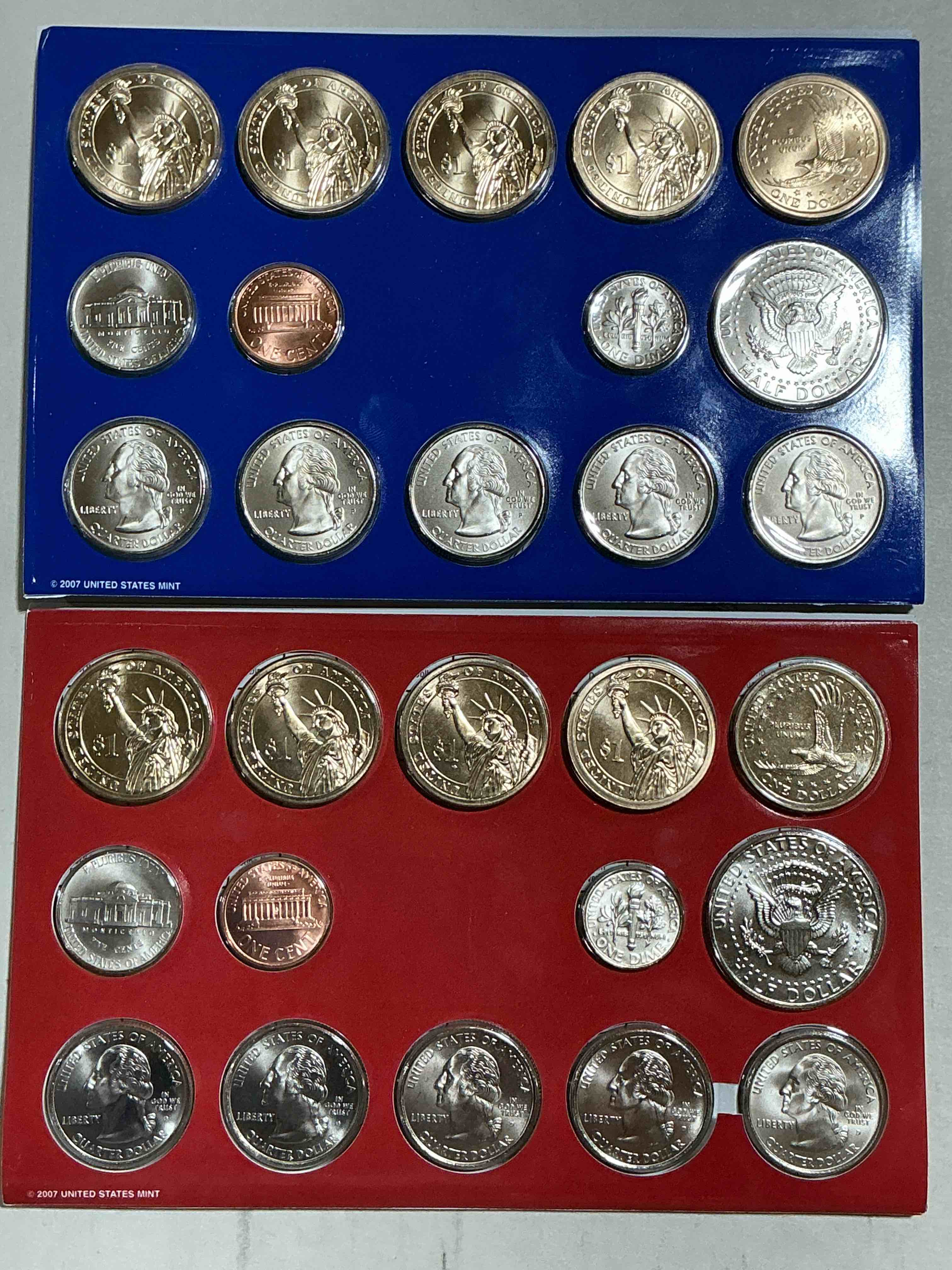 Condition photo showing New/Like New for 28 Coin Craziness! Denver & Philly Mints! 2007 Uncirculated Mint Set Coins! Includes Half Dollars, President Dollar Coins, Dimes, Nickels, Pennies & Quarters! Cool Coin Collectible! 
