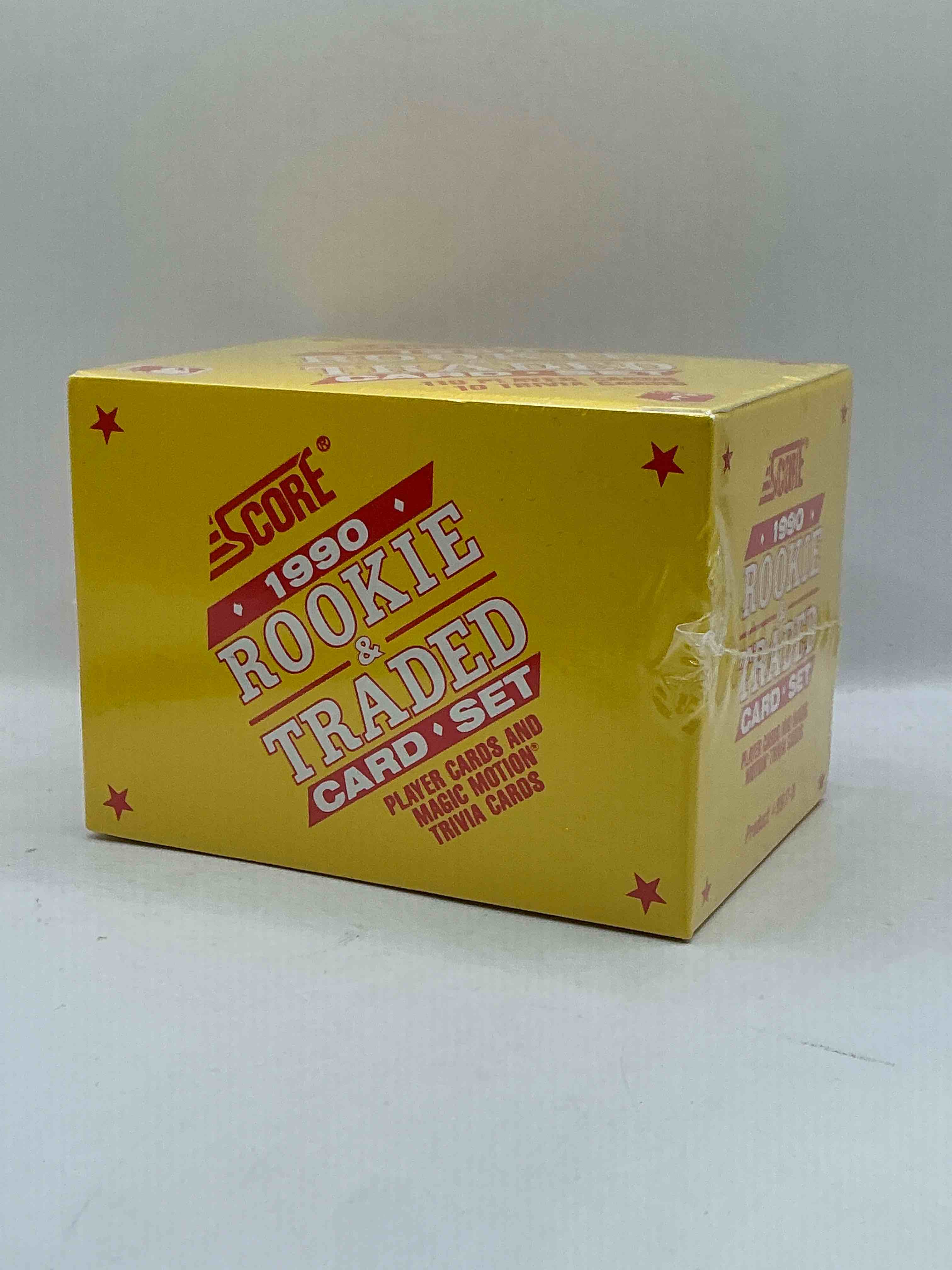 1990 score baseball rookies & traded box! unopened straight from box! these packs are loaded with awesome cards! some cards to search for are frank thomas, dave winfield & more!