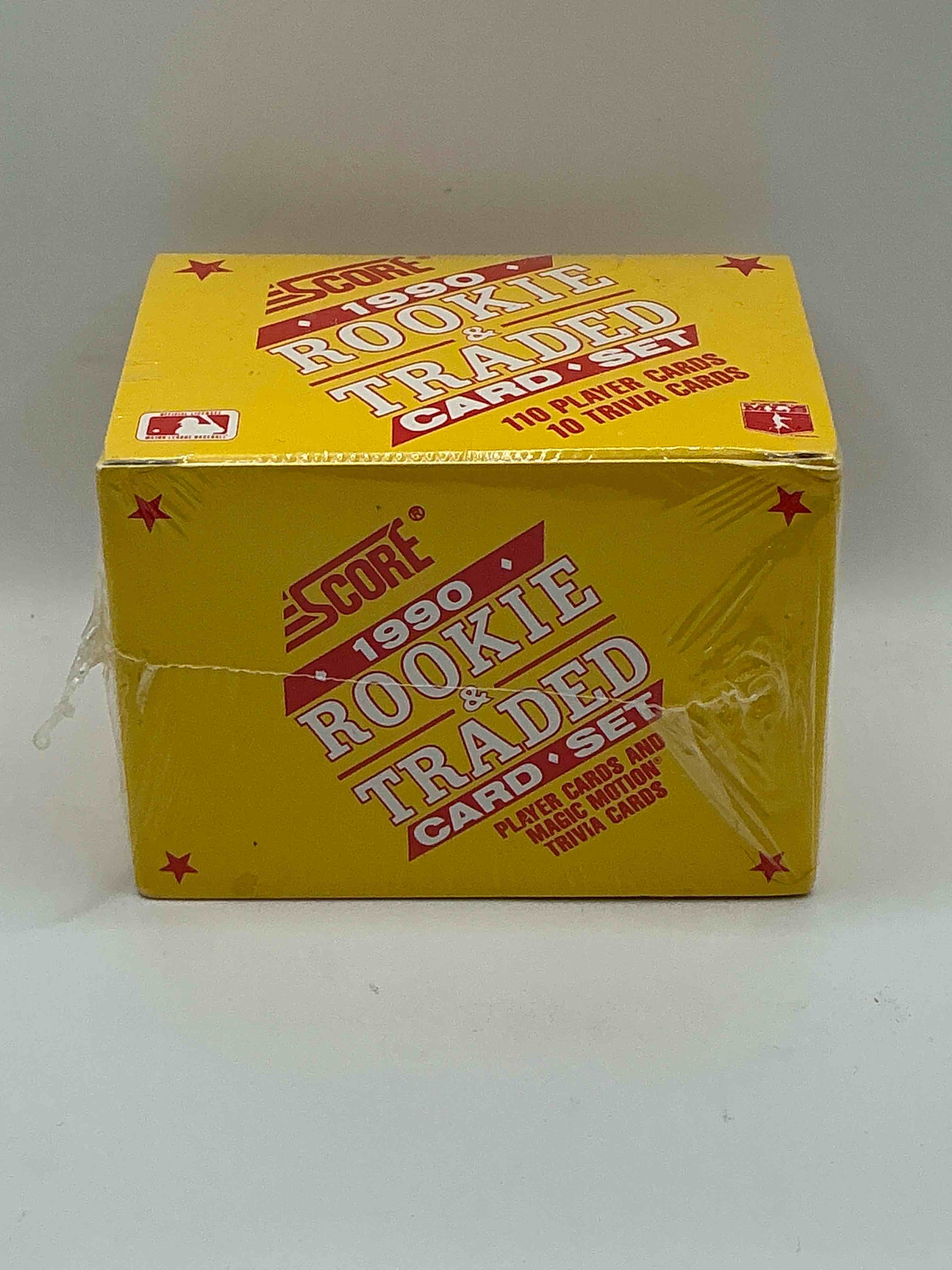 1990 score baseball rookies & traded box! unopened straight from box! these packs are loaded with awesome cards! some cards to search for are frank thomas, dave winfield & more!