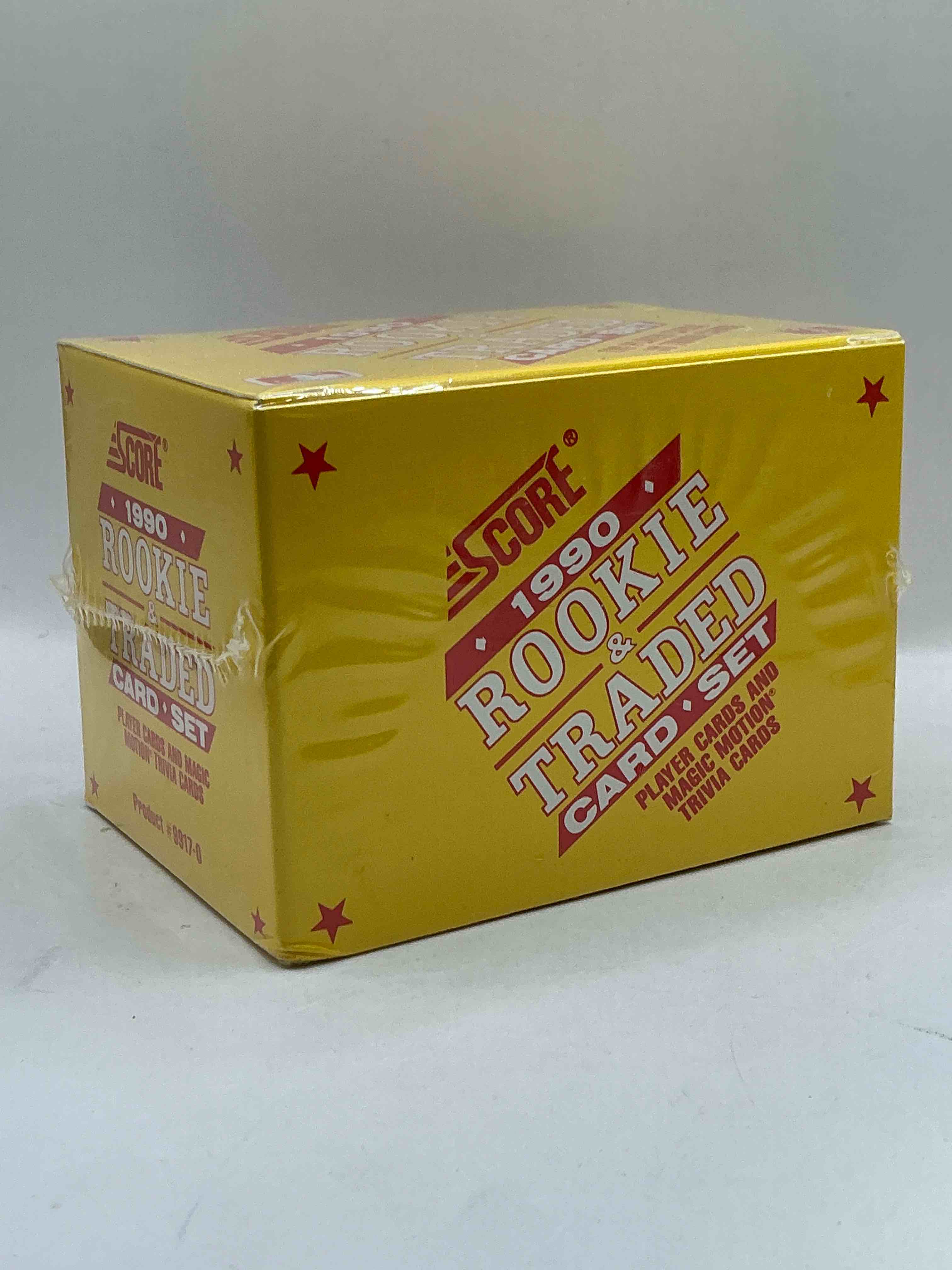 1990 score baseball rookies & traded box! unopened straight from box! these packs are loaded with awesome cards! some cards to search for are frank thomas, dave winfield & more!