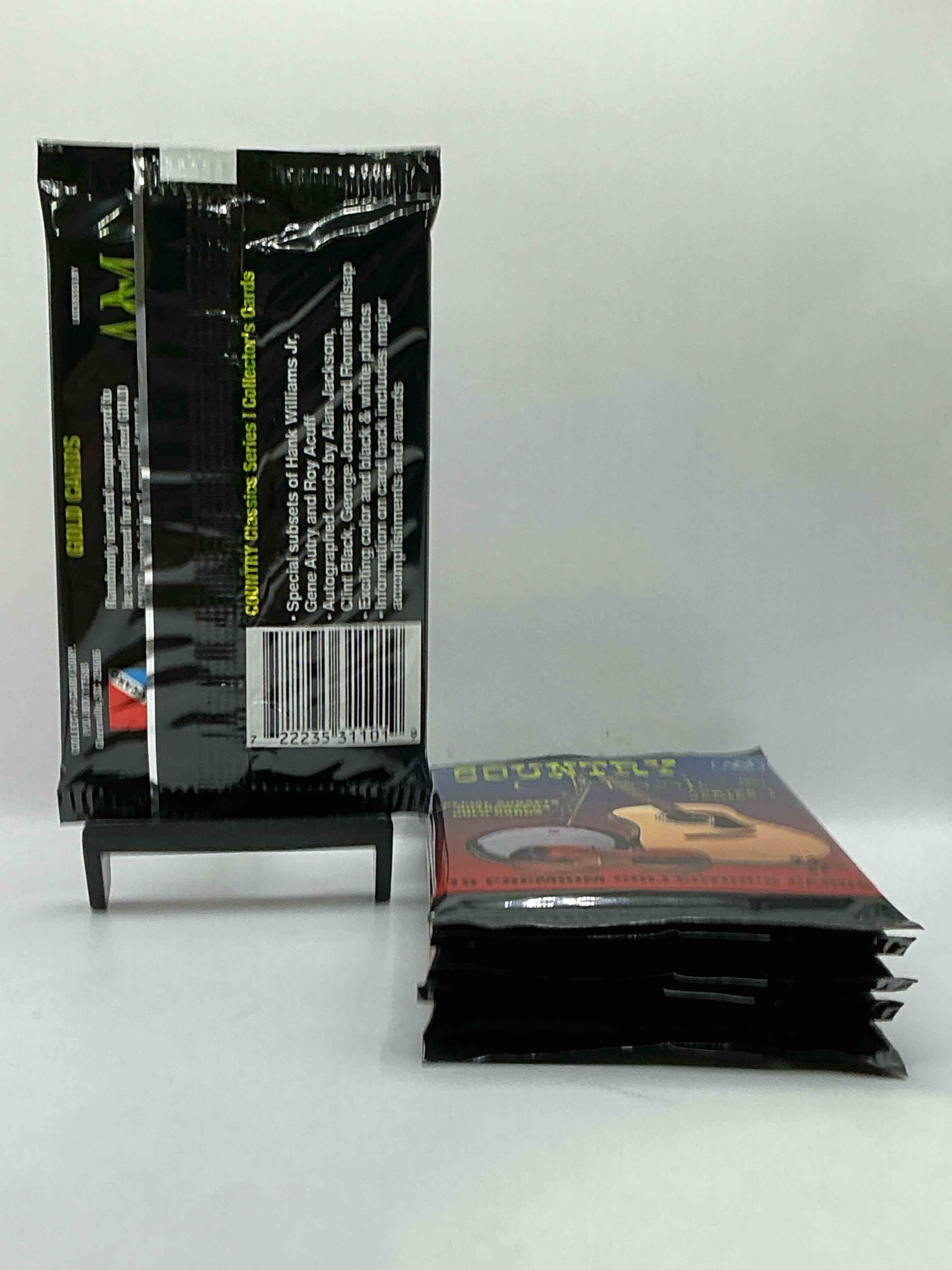 Condition photo showing New/Like New for Alan Jackson Autograph!? George Jones Autograph!? Hank Williams Jr! Brooks & Dunn! Allen Jackson! WOW! Country Classics Series I Collector’s Cards! 1992 Collector’s Country Cards Limited Edition, Grab Them While You Can! Look For Autos & Legends, 10 Cards Per Pack!