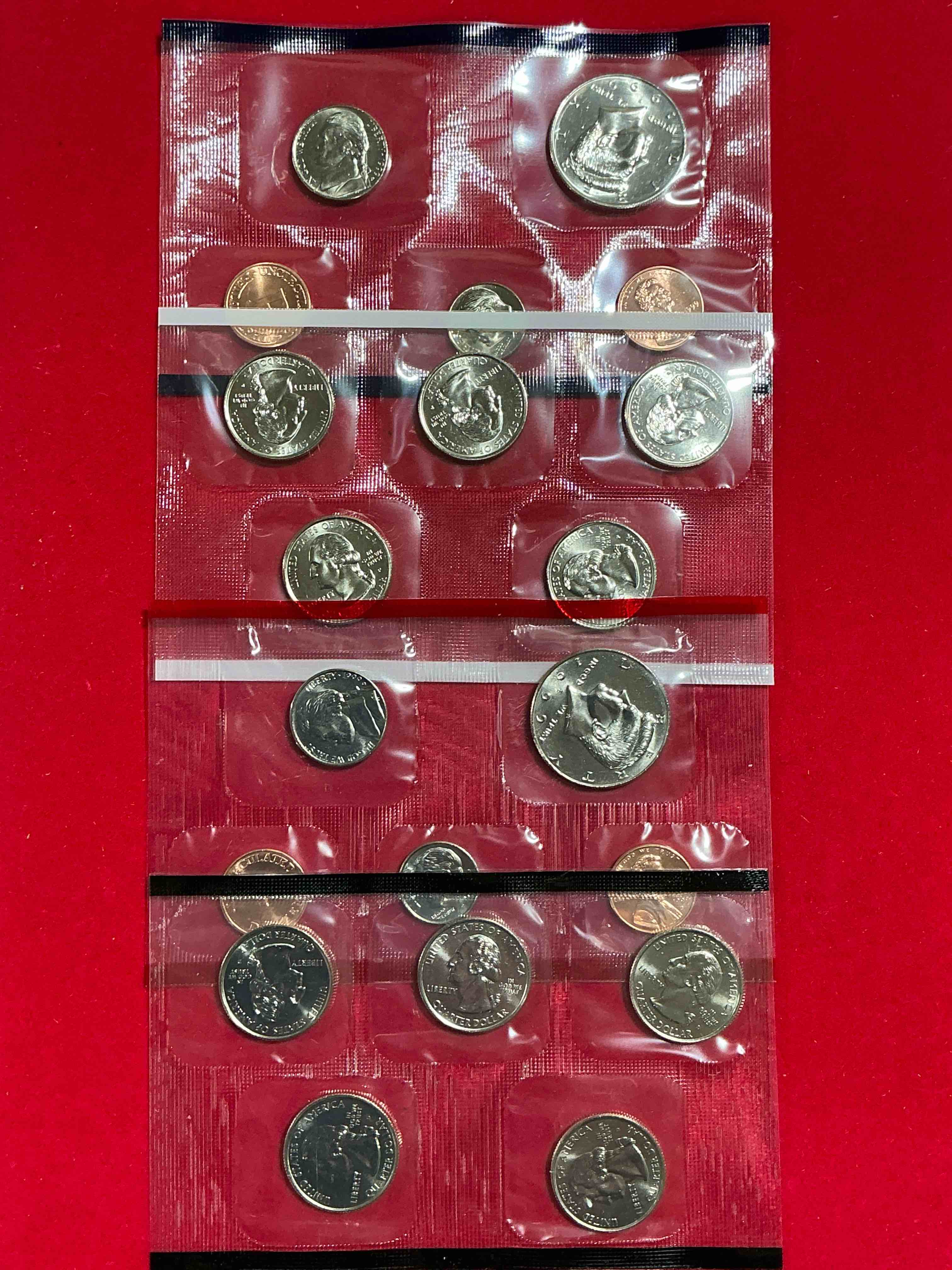 1999 uncirculated mint set coins! 20 coin mint set from philadelphia & denver! 20 coin uncirculated lot, with quarters, nickels, half dollars, dimes, pennies & more! uncirculated coin craziness!