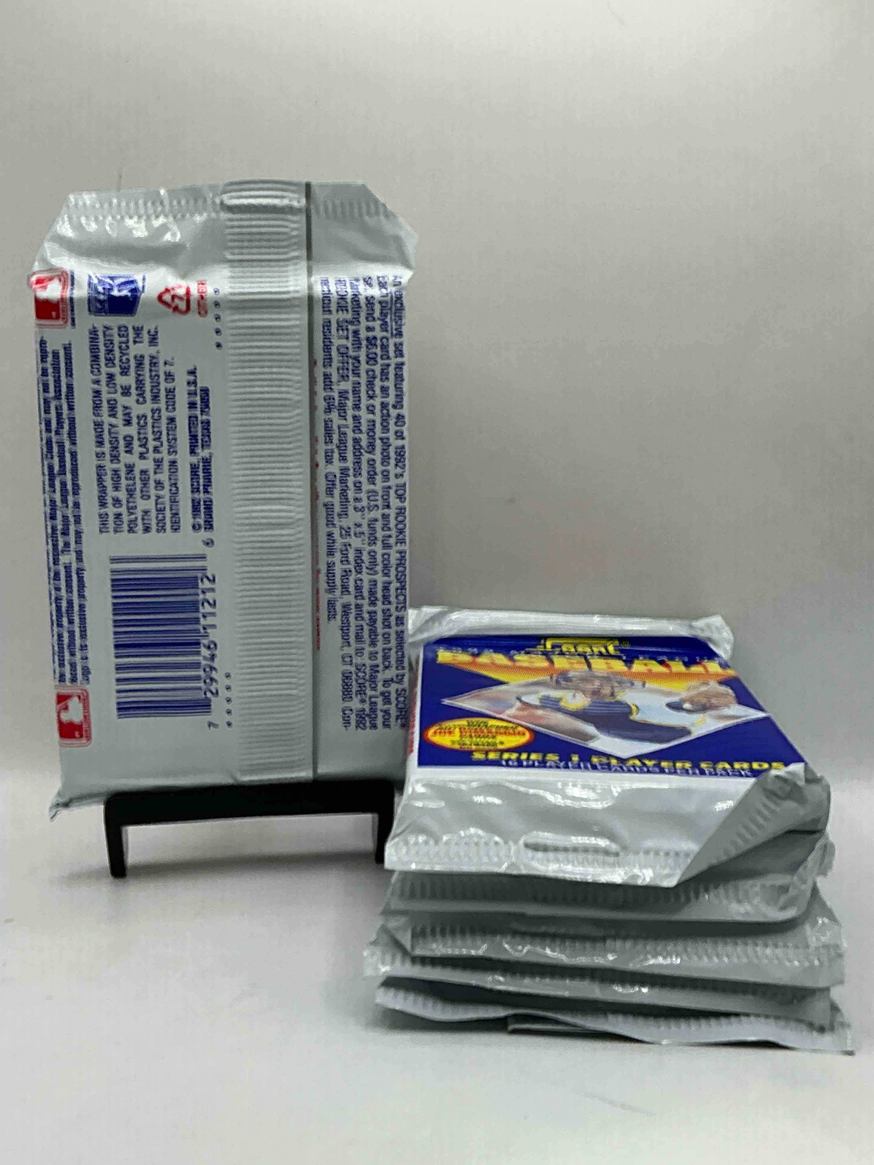 Condition photo showing New/Like New for Joe DiMaggio Autograph!? 2,495 Joe DiMaggio Randomly Inserted Signature Cards In The Packs From This Year! 1992 Score Baseball Craziness, See What You Get!