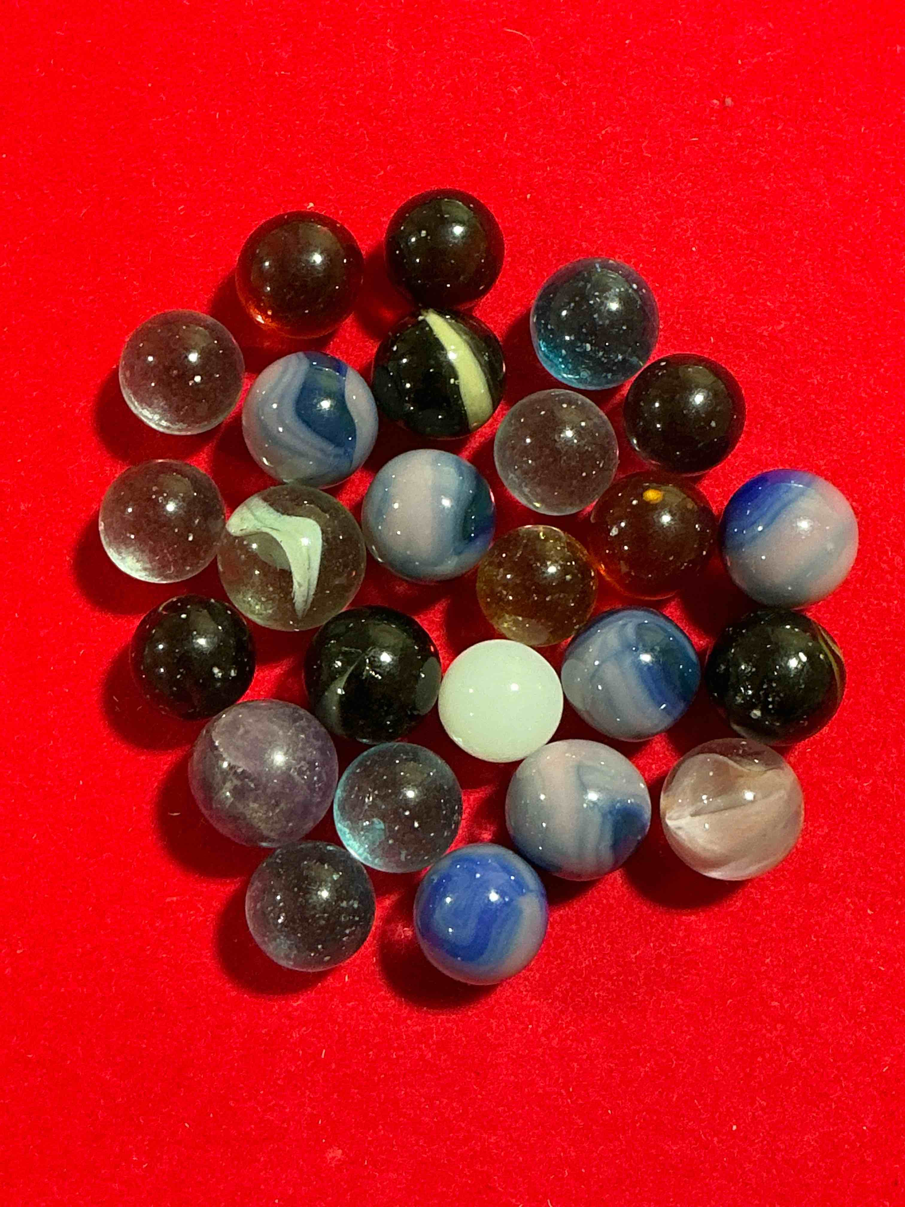 Condition photo showing New/Like New for Antique Glass Marbles! Genuine Stunning Marbles Lot, All Marbles Made Between The Years 1925-1965 & Made With Uranium! Many Are Great Depression Era & Even Earlier! Gorgeous, Authentic Pieces Of History!  