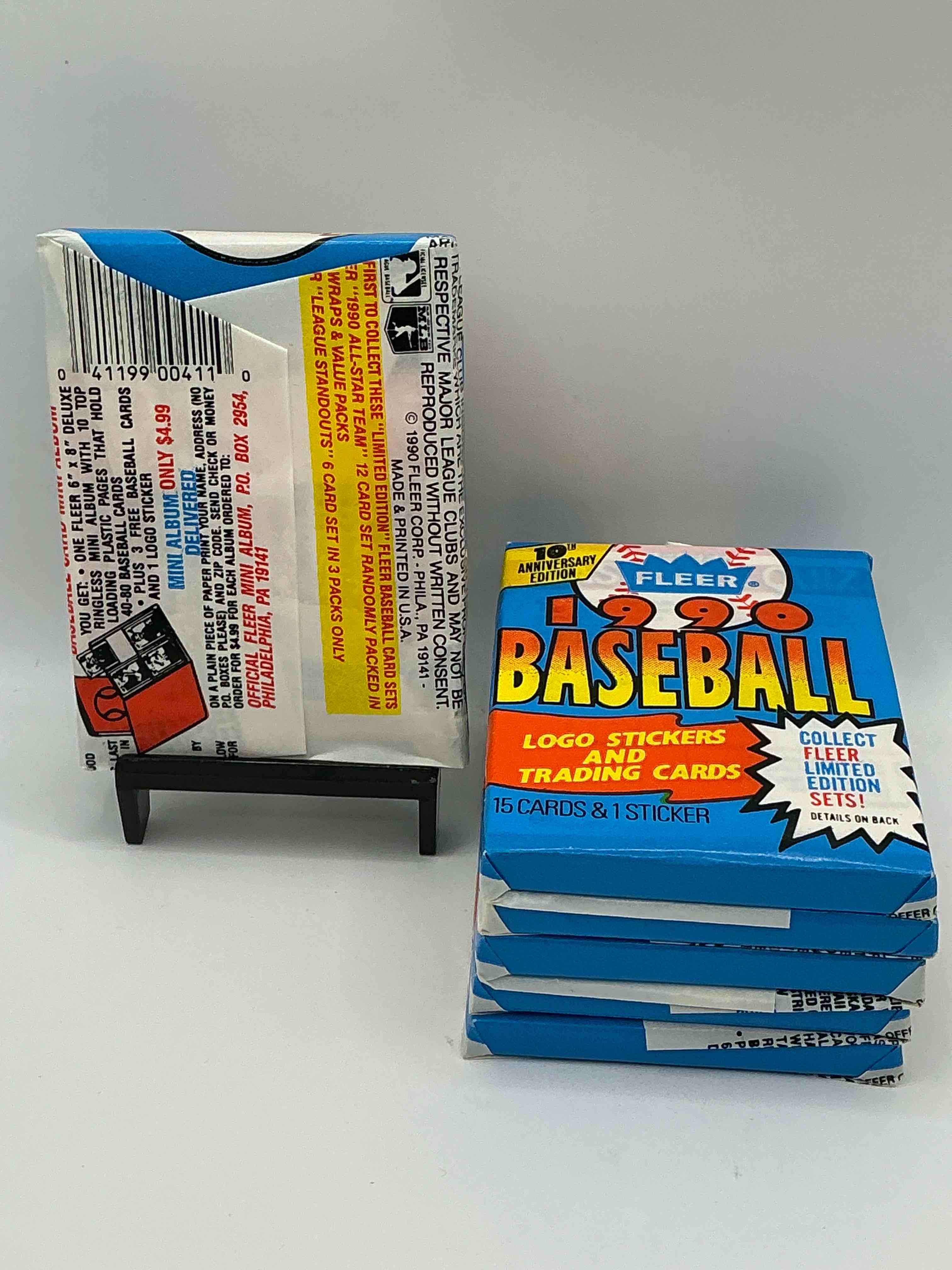 Condition photo showing New/Like New for Vintage Baseball! Awesome 1990 Fleer Baseball Unopened Sports Card Wax Packs!Direct From Original Box! Search For Valuable Collectible Ken Griffey Jr Cards!