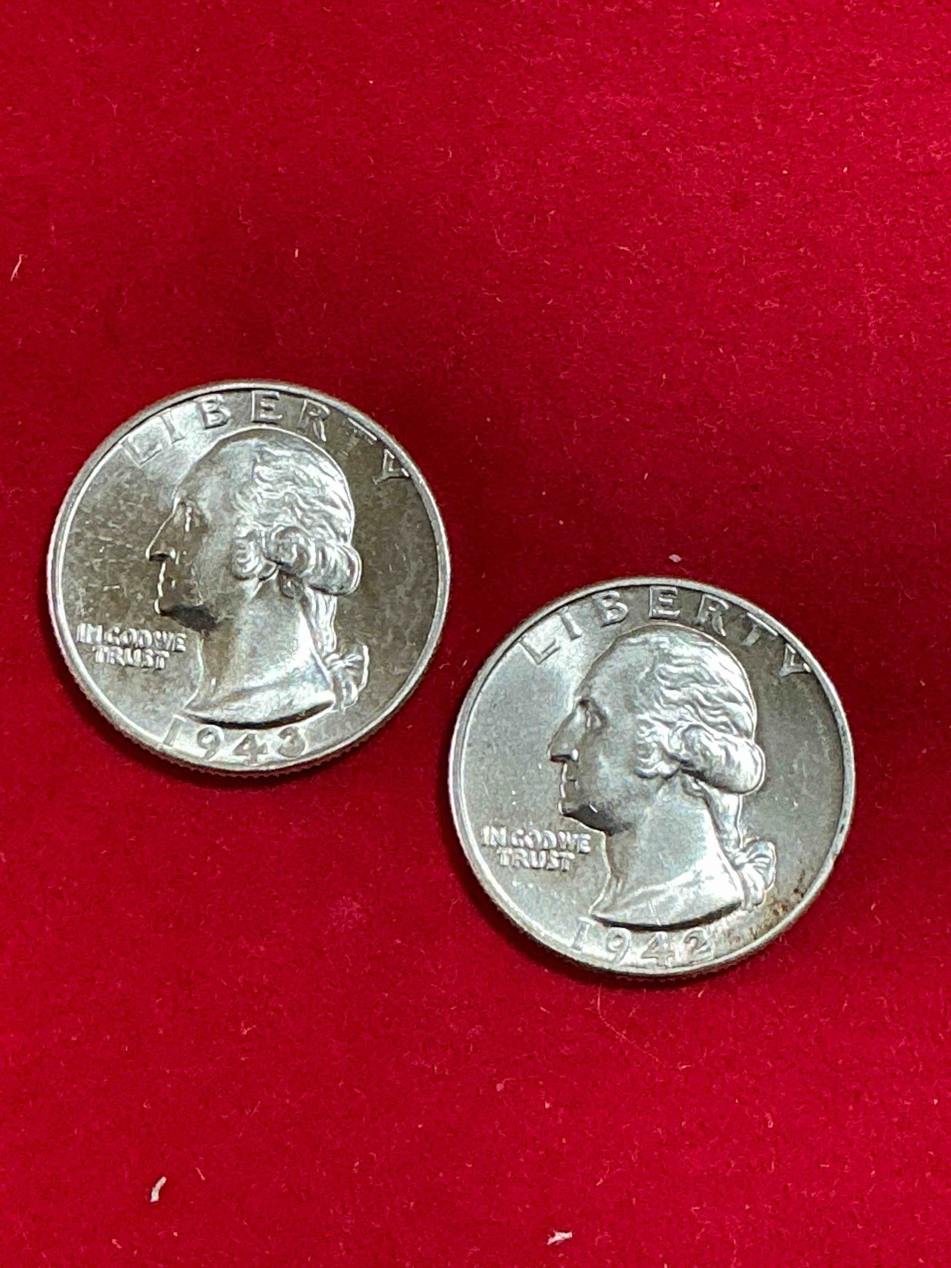 George Washington Brilliant Uncirculated World War II Silver! Pre 1965 U.S. Quarter Dollar Coins Were Actually Silver, Here Are Great Examples Of Awesome, Pristine George Washington Silver Quarter, Stunning & Uncirculated! Rare Mints! Great For Investing In Precious Metals! These Coins Were Minted At 90% Silver and 10% Copper, Giving Them A Net Weight Of .18084 Ounces Of Pure Silver Per Coin! Very Hard To Find, Stunning! Invest In Fine U.S. Silver!
