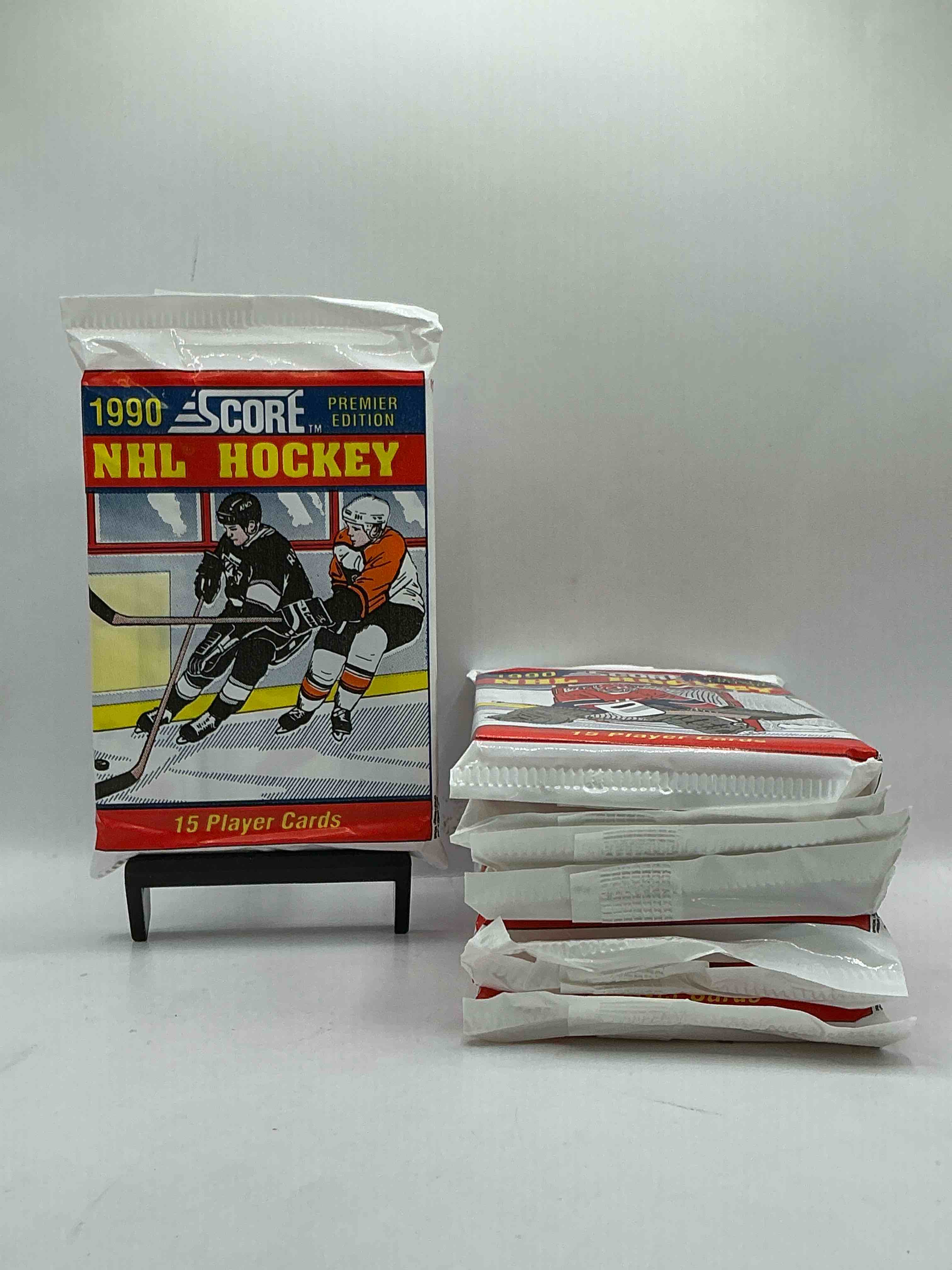 Beautiful & Rare! Wayne Gretzky!? 1990 Score Hockey Unopened Packs! Look For Key Rookies & Wayne Gretzky Cards In These Amazing Packs! Straight From Box & Rare!