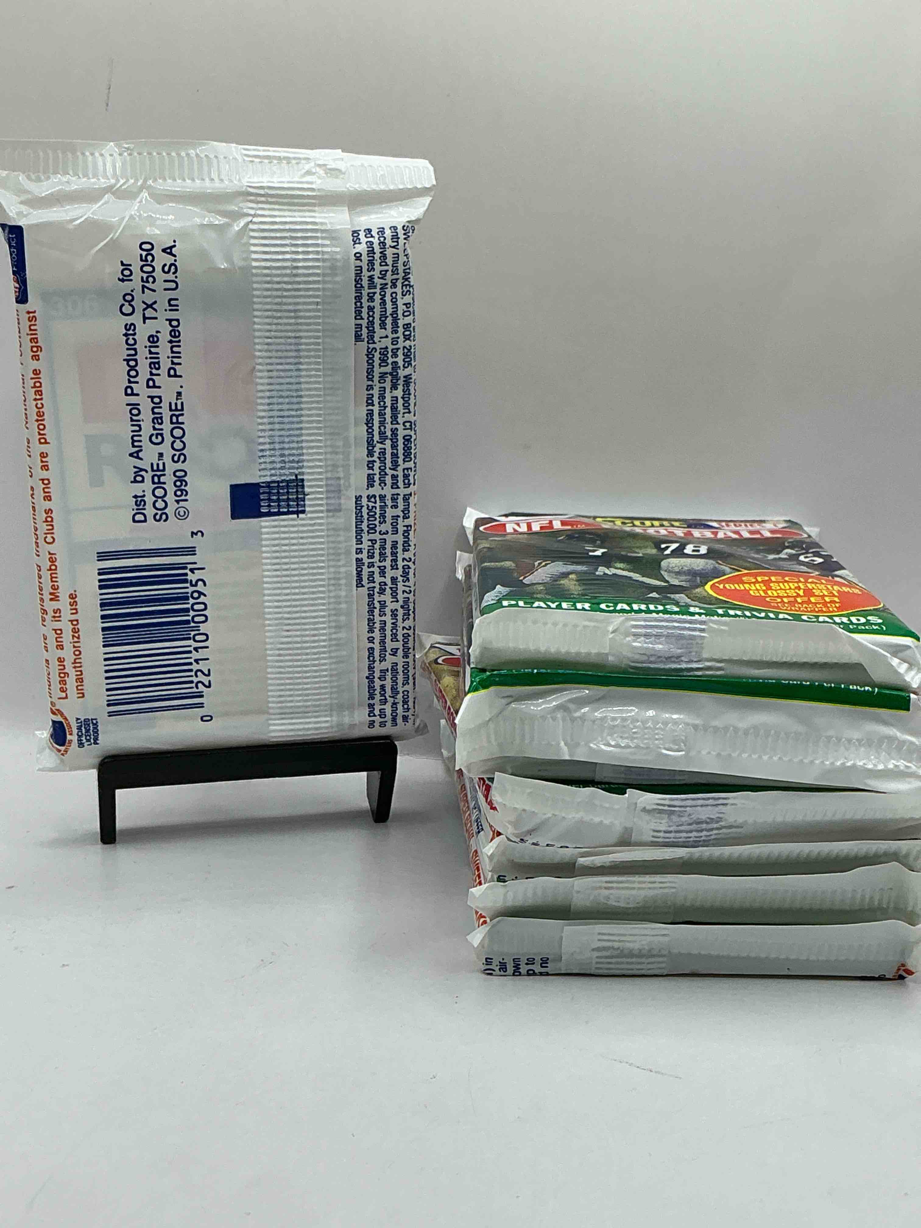 Condition photo showing New/Like New for Emmitt Smith Rookie!? In Perfect Condition Worth Hundreds! 1990 Score Football Unopened Collectible Sports Card Packs Series I & II! Direct From Original Box! Look For Valuable Emmitt Smith Rookie Cards! Let The Search Begin!