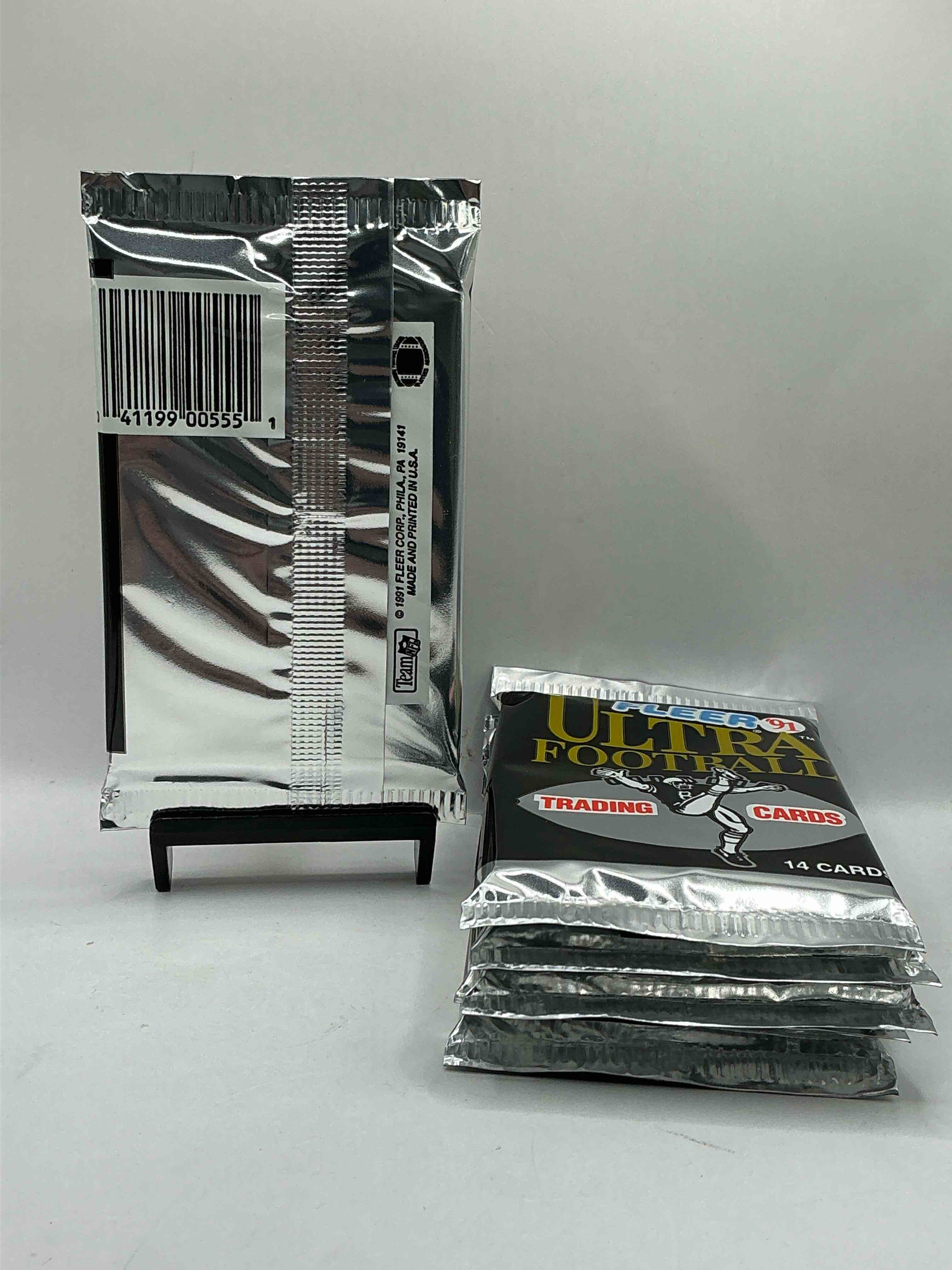 Condition photo showing New/Like New for Brett Favre Rookie!? 1991 Fleer ULTRA Unopened Packs Straight From Original Box!Search For Brett Favre Rookie & Other Valuable Cards From Joe Montana Emmitt Smith & Barry Sanders!