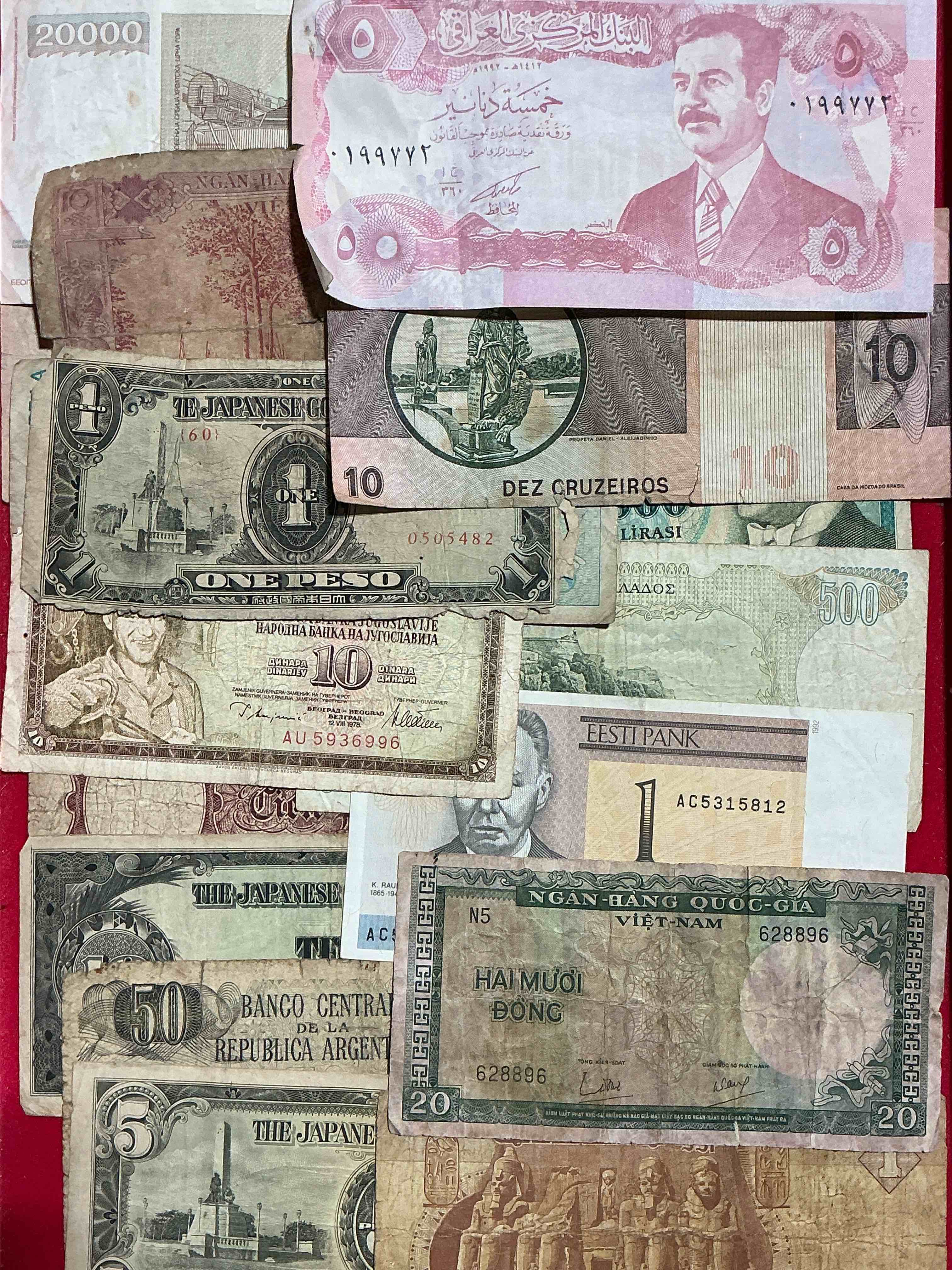 Condition photo showing Good Condition for World Antique & Modern Authentic Paper Money! Genuine Paper Currency From Around The World, All Bills Unique & Typically Span The Last 100 Years Or So! In Circulated & Uncirculated Condition! Impossible To Collect! 