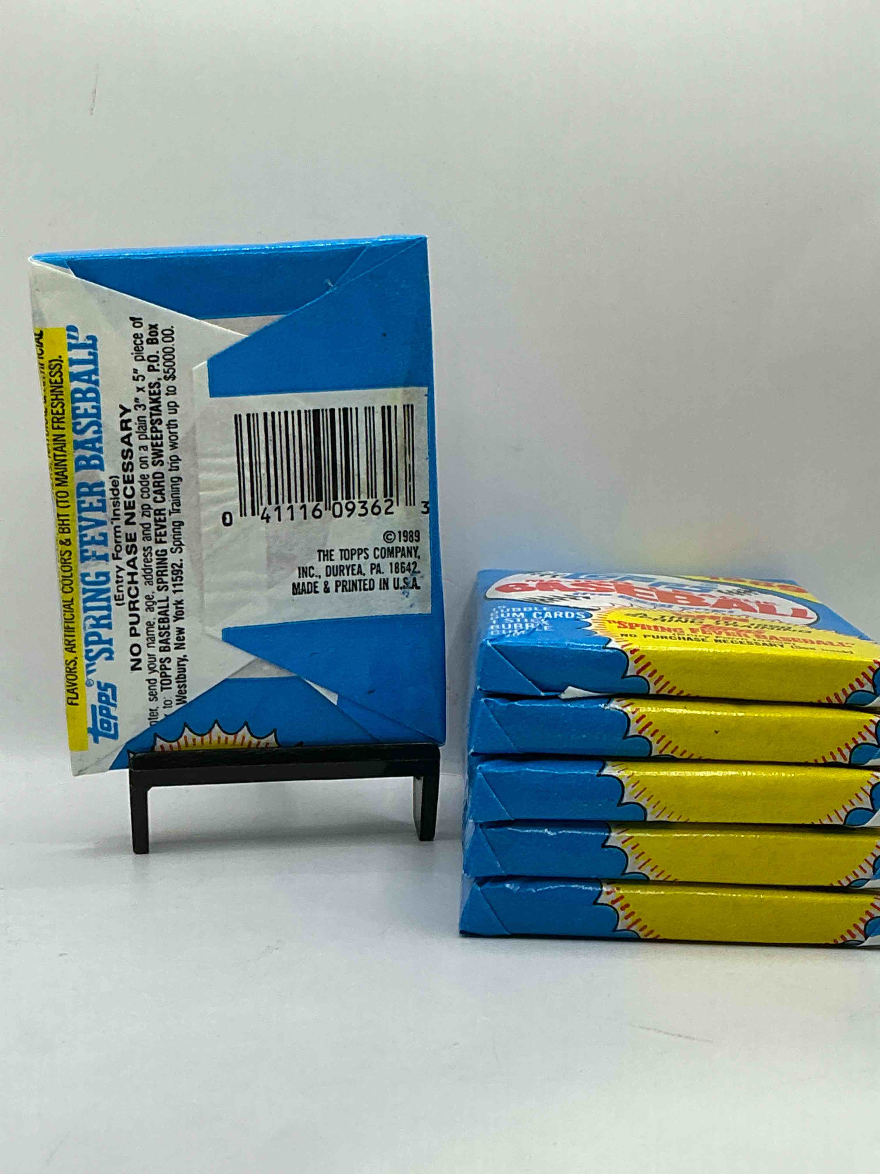 Condition photo showing New/Like New for 1989! Bo Jackson, Deion Sanders, Don Mattingly & More! Insane 1989 Topps Baseball Unopened Sports Card Collectible Wax Packs! Direct From Original Retail Case! Search For Valuable Randy Johnson Rookies!
