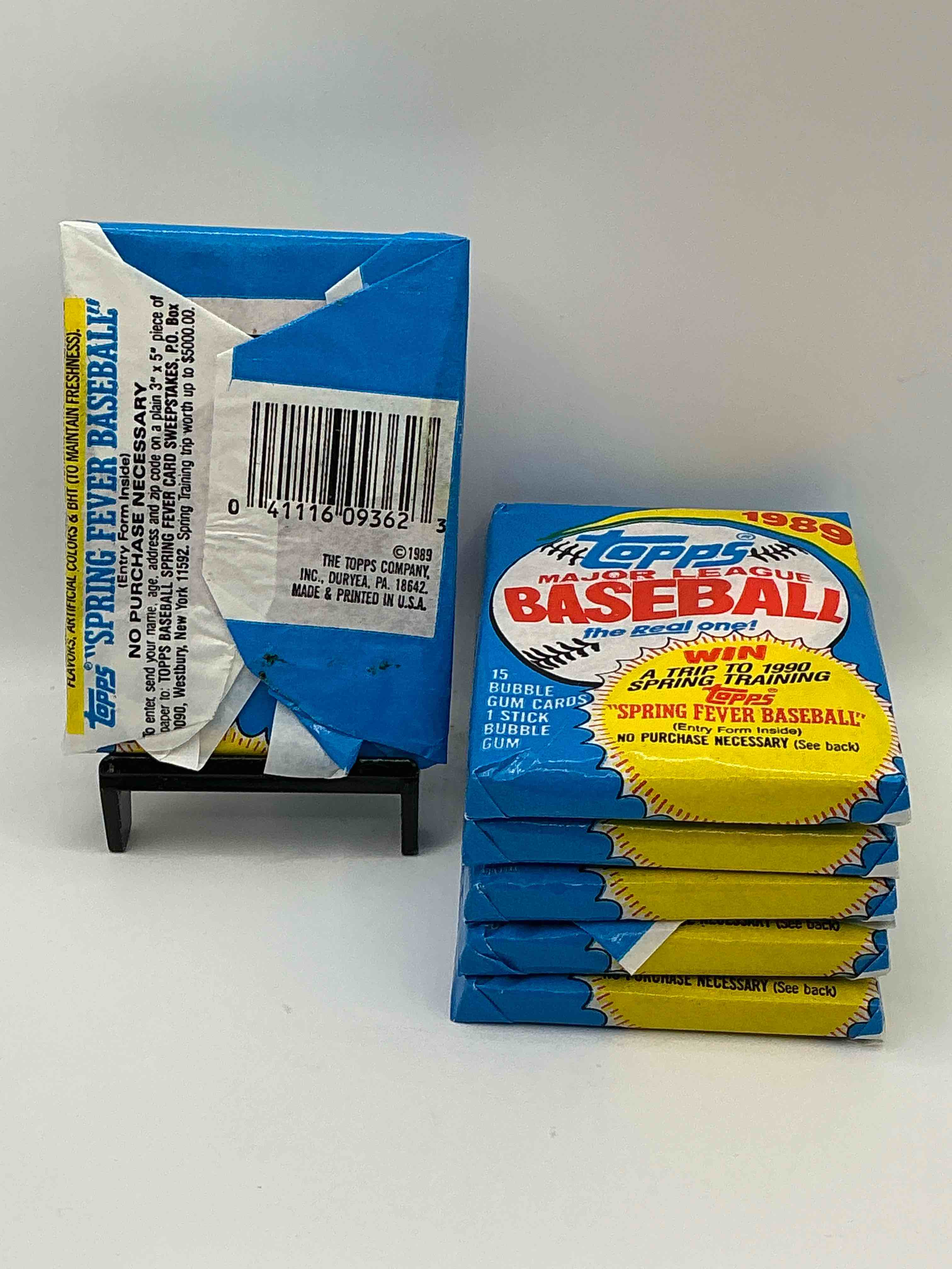 Condition photo showing New/Like New for 1989! Bo Jackson, Deion Sanders, Don Mattingly & More! Insane 1989 Topps Baseball Unopened Sports Card Collectible Wax Packs! Direct From Original Retail Case! Search For Valuable Randy Johnson Rookies!