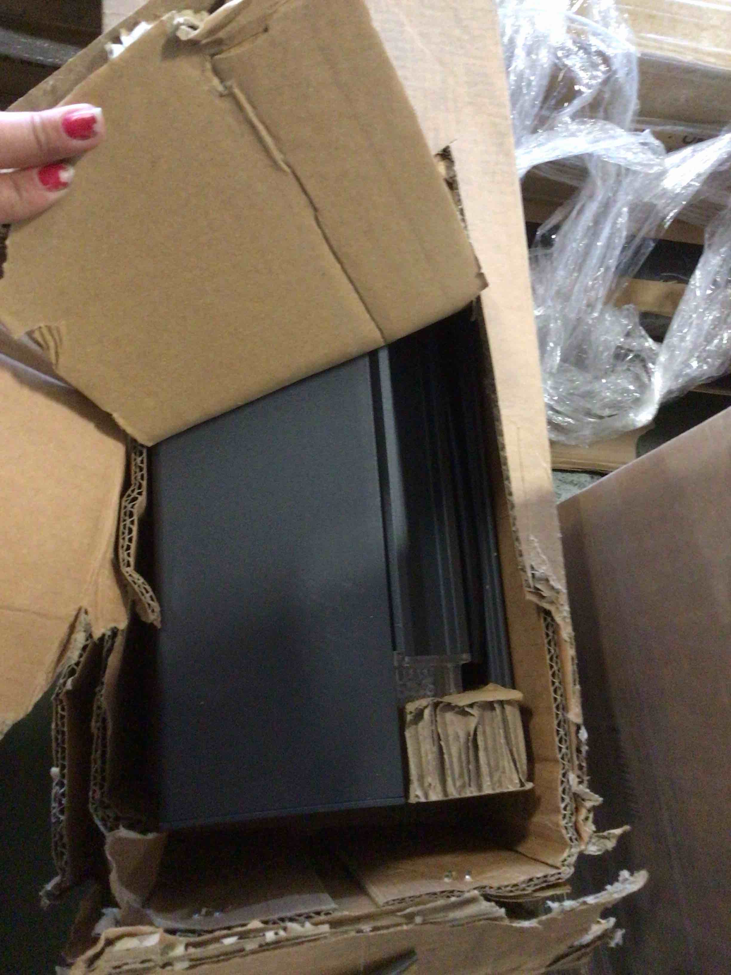 https://s3.amazonaws.com/lotting-images-prod/bidfta/GRA3853036_1777404108935.jpeg