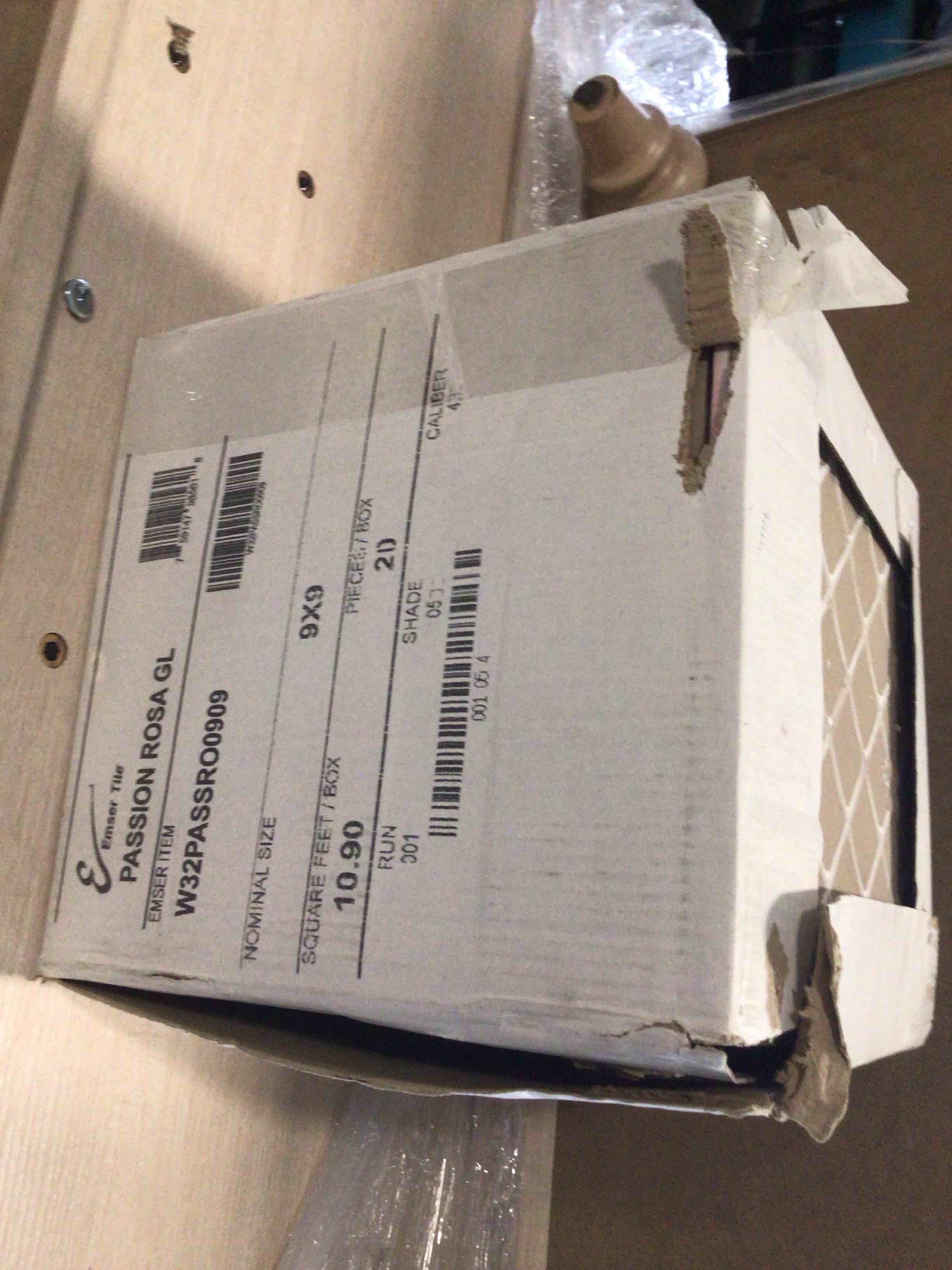 https://s3.amazonaws.com/lotting-images-prod/bidfta/GRA3853047_1777396266013.jpeg