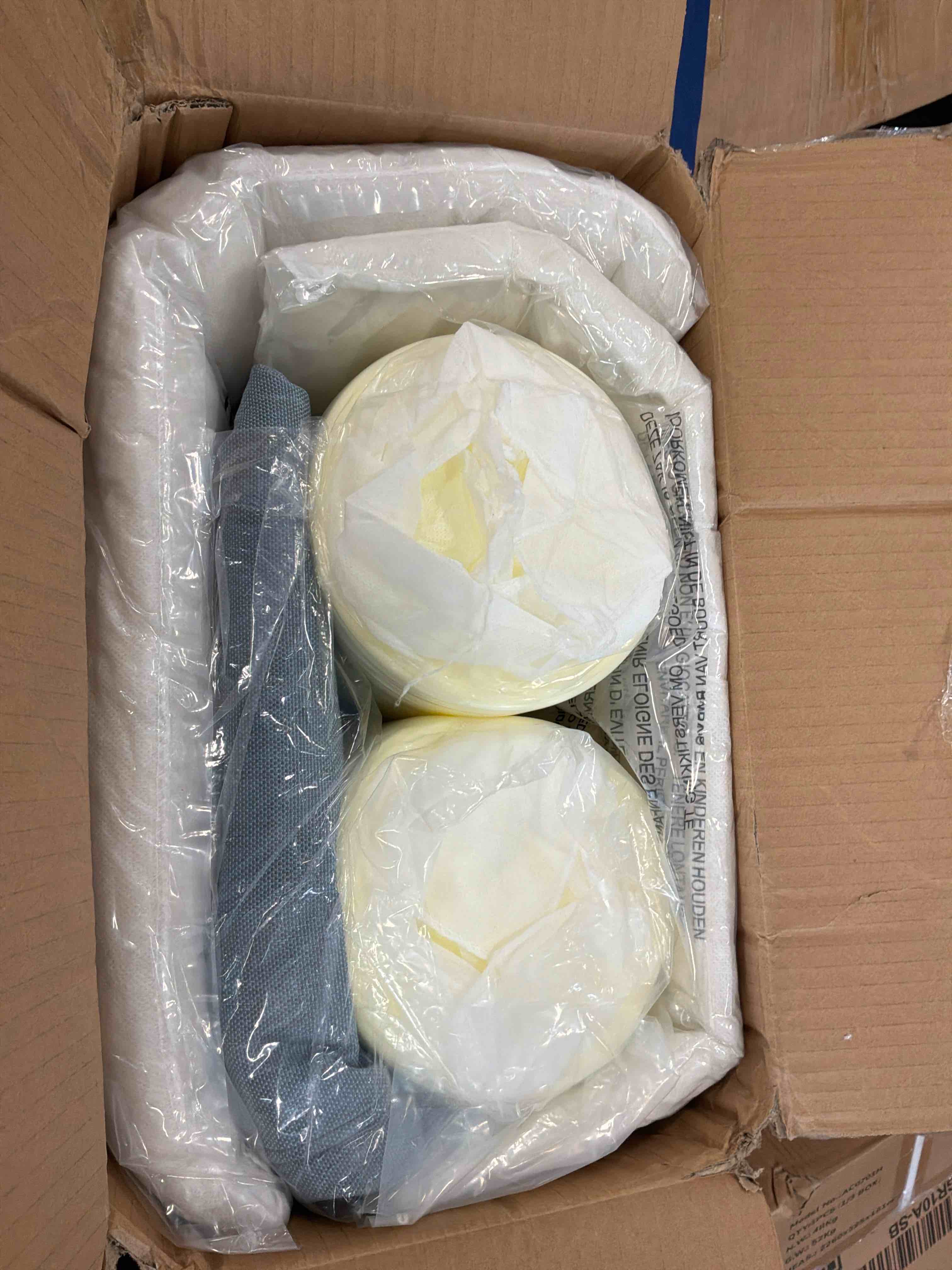 https://s3.amazonaws.com/lotting-images-prod/bidfta/GRA3853094_1777555042052.jpeg