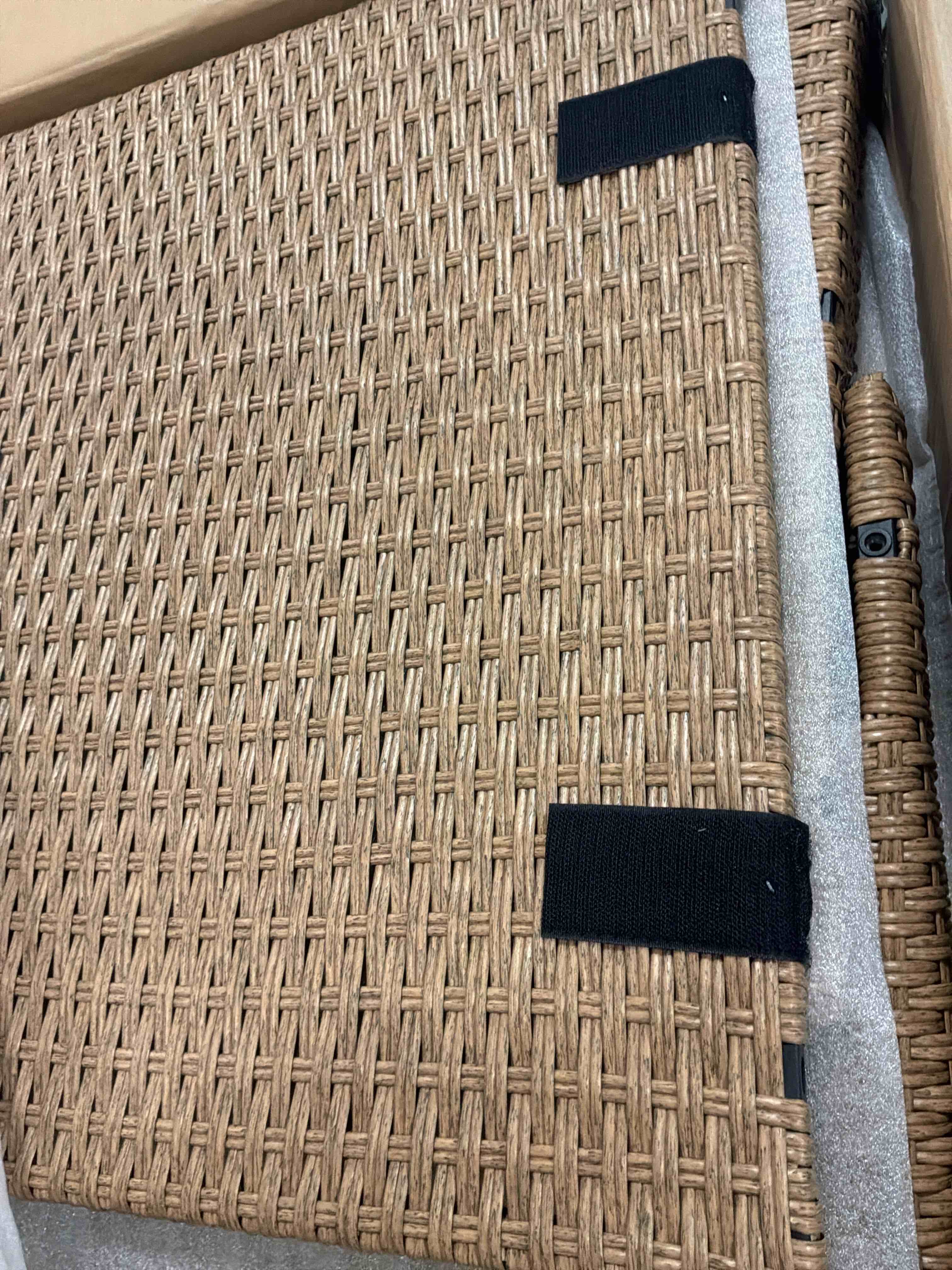 https://s3.amazonaws.com/lotting-images-prod/bidfta/GRA3853095_1777555731440.jpeg