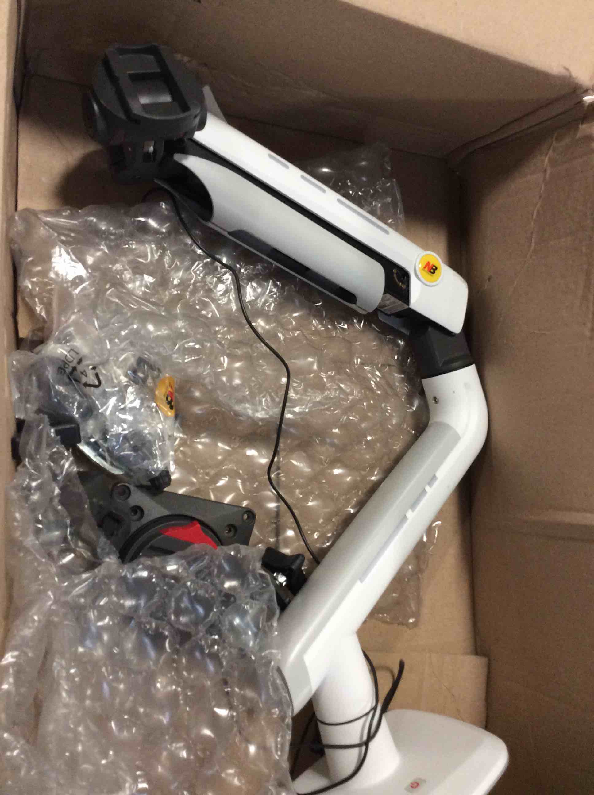 https://s3.amazonaws.com/lotting-images-prod/bidfta/GRA3853160_1777648880049.jpeg