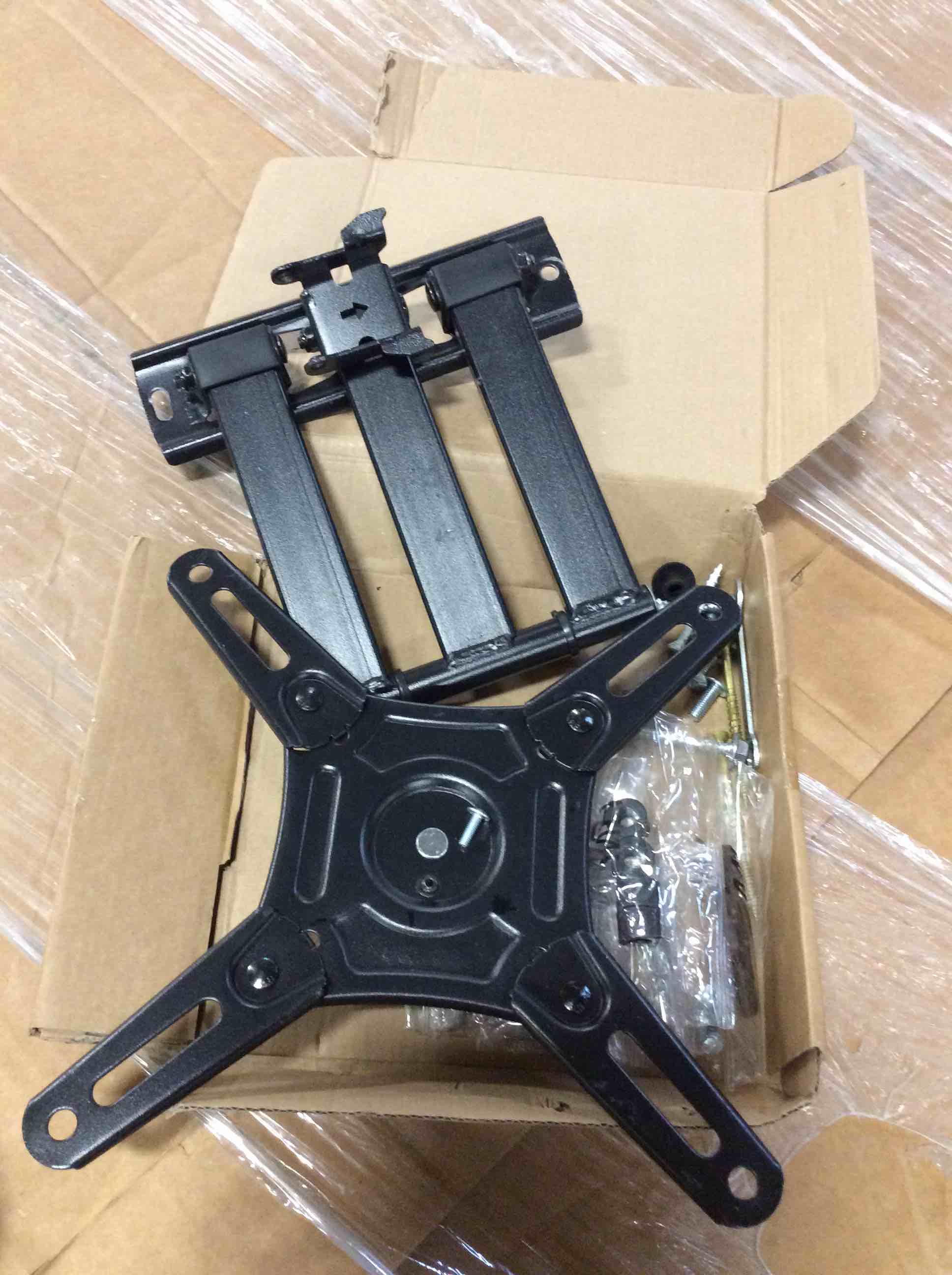 https://s3.amazonaws.com/lotting-images-prod/bidfta/GRA3853165_1777652316132.jpeg
