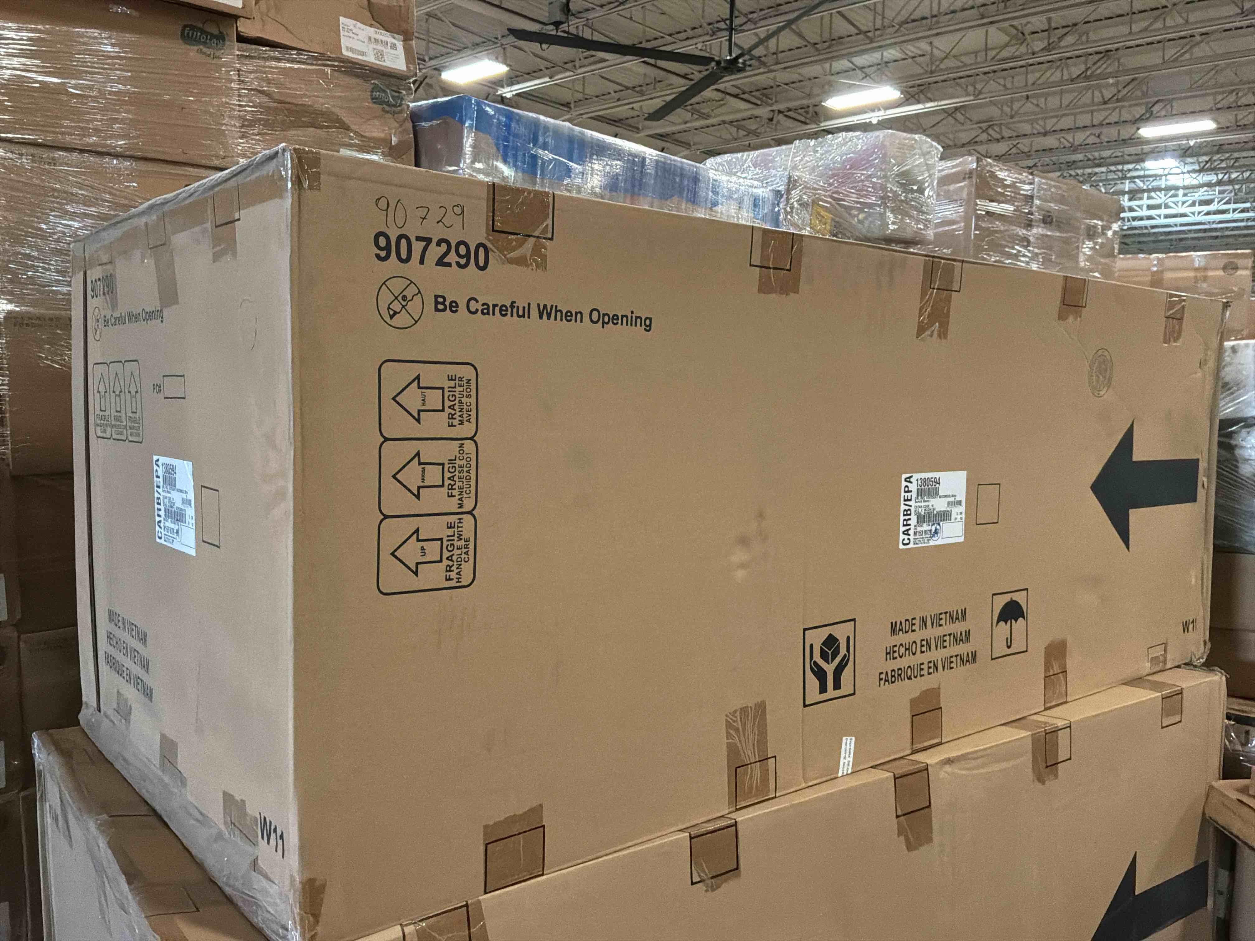 https://s3.amazonaws.com/lotting-images-prod/bidfta/GRA3853247_1777661416171.jpeg