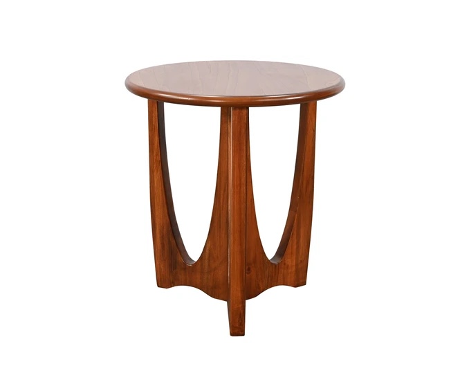 Sunny Designs Sinatra 26-Inch Round Chairside Table