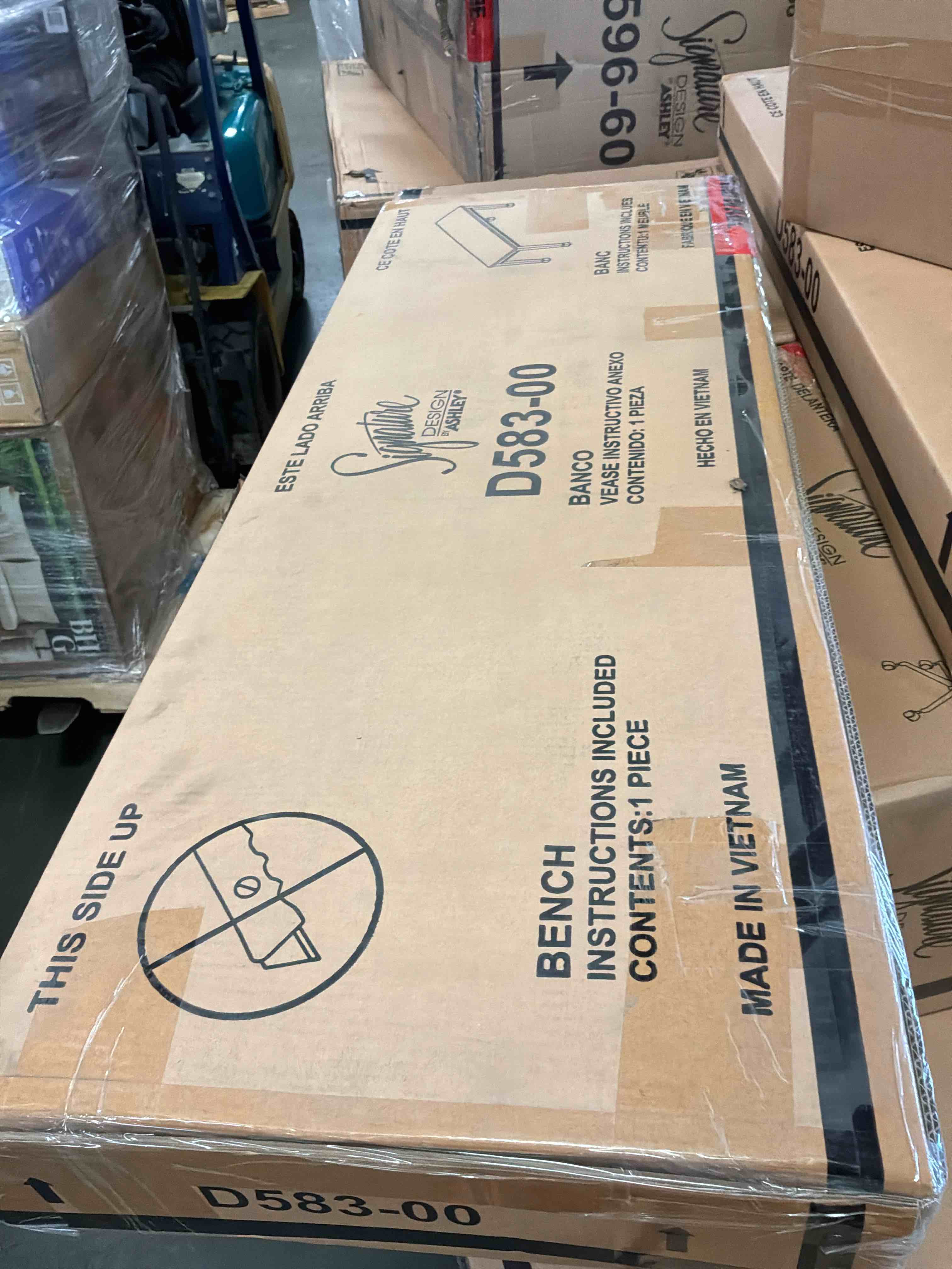 https://s3.amazonaws.com/lotting-images-prod/bidfta/GRA3853379_1778007122822.jpeg