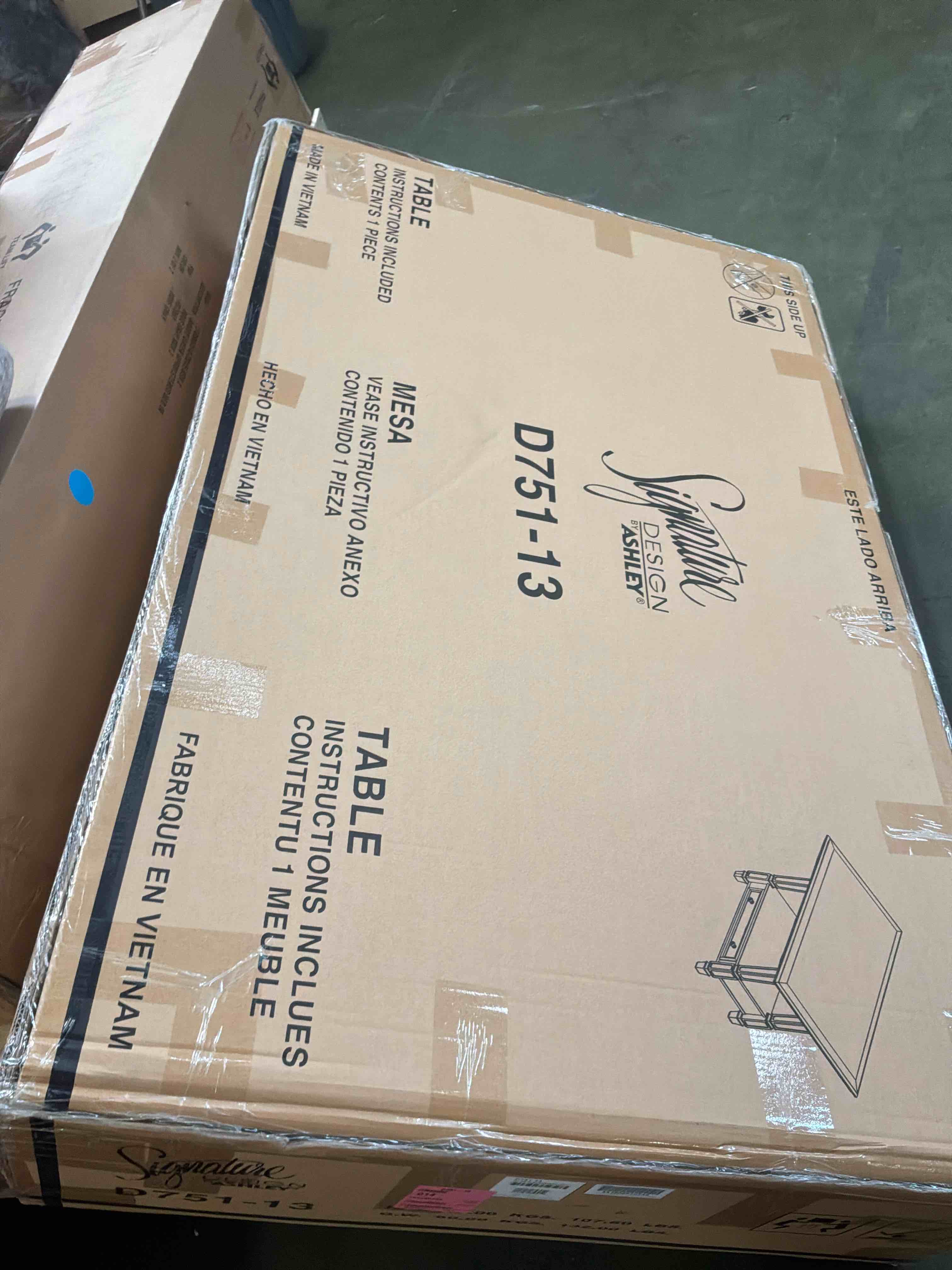 https://s3.amazonaws.com/lotting-images-prod/bidfta/GRA3853382_1778007307554.jpeg
