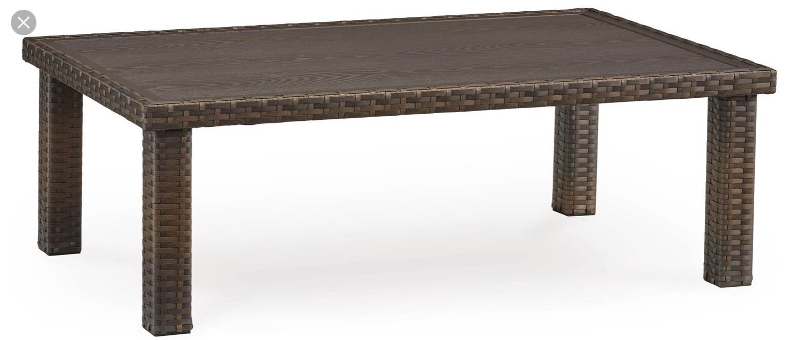 P814-701 Wellington’s Peak Outdoor Coffee Table
