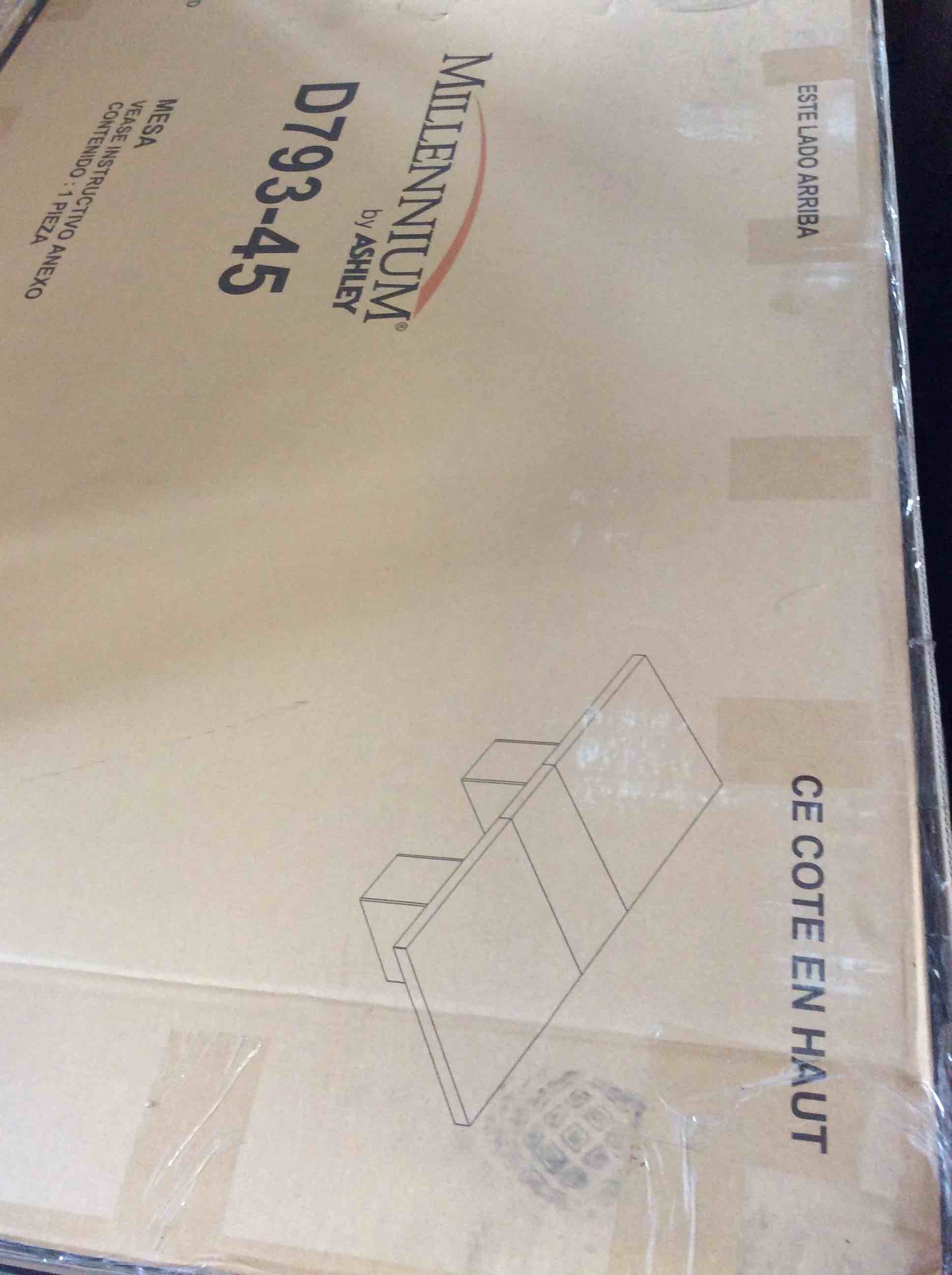 https://s3.amazonaws.com/lotting-images-prod/bidfta/GRA3853455_1778084277945.jpeg