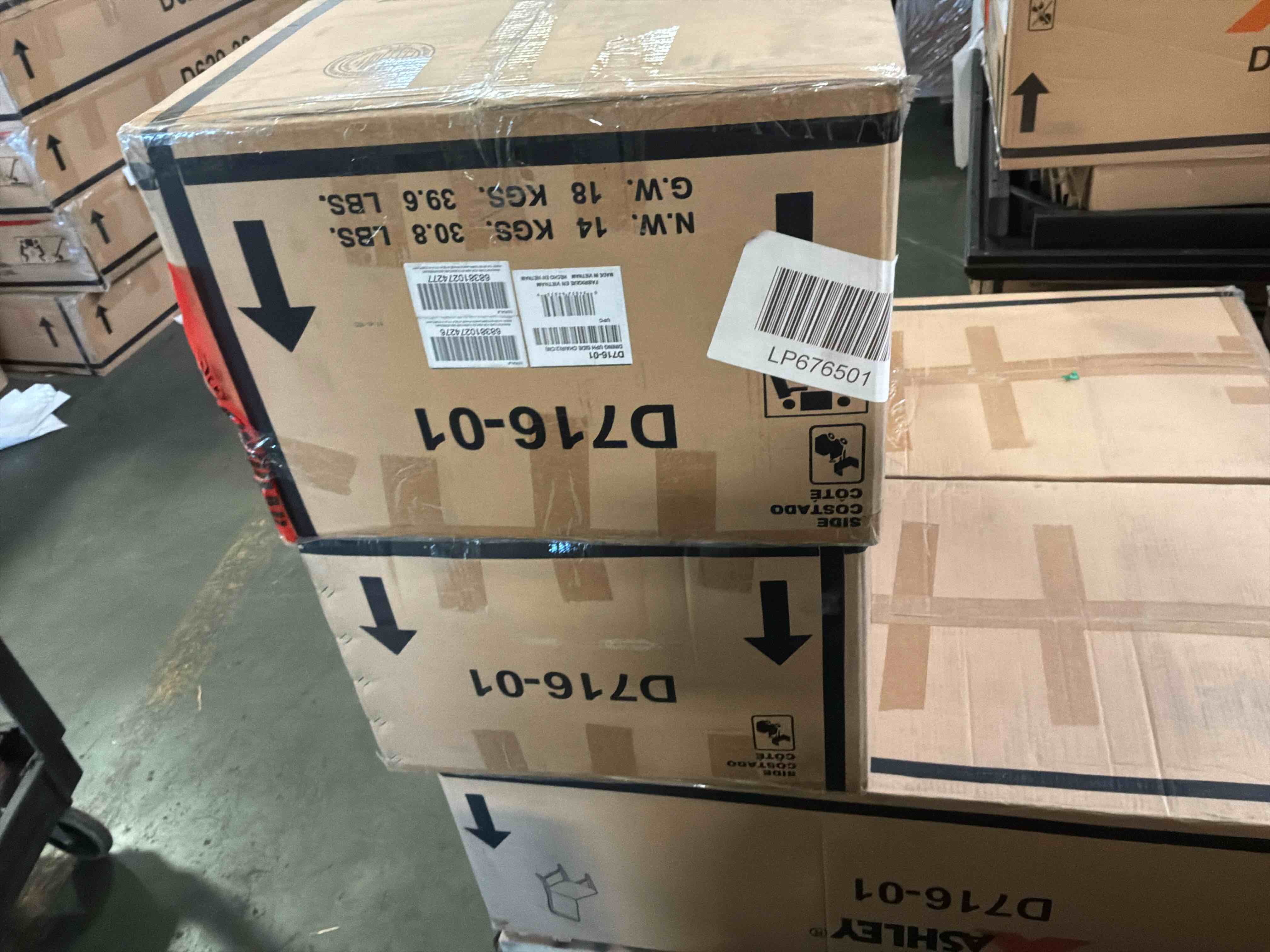 https://s3.amazonaws.com/lotting-images-prod/bidfta/GRA3853479_1778602745350.jpeg