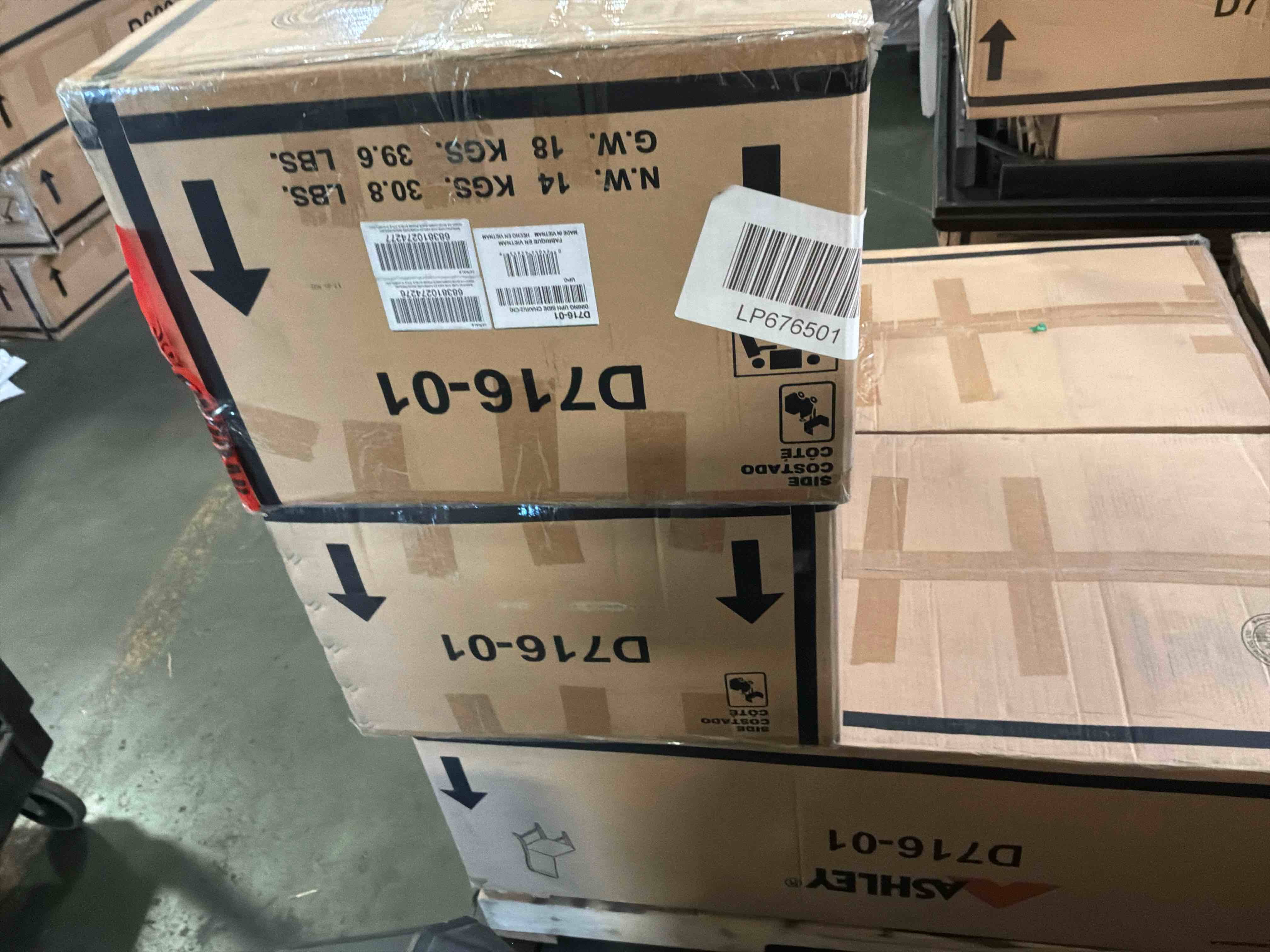 https://s3.amazonaws.com/lotting-images-prod/bidfta/GRA3853479_1778602746241.jpeg
