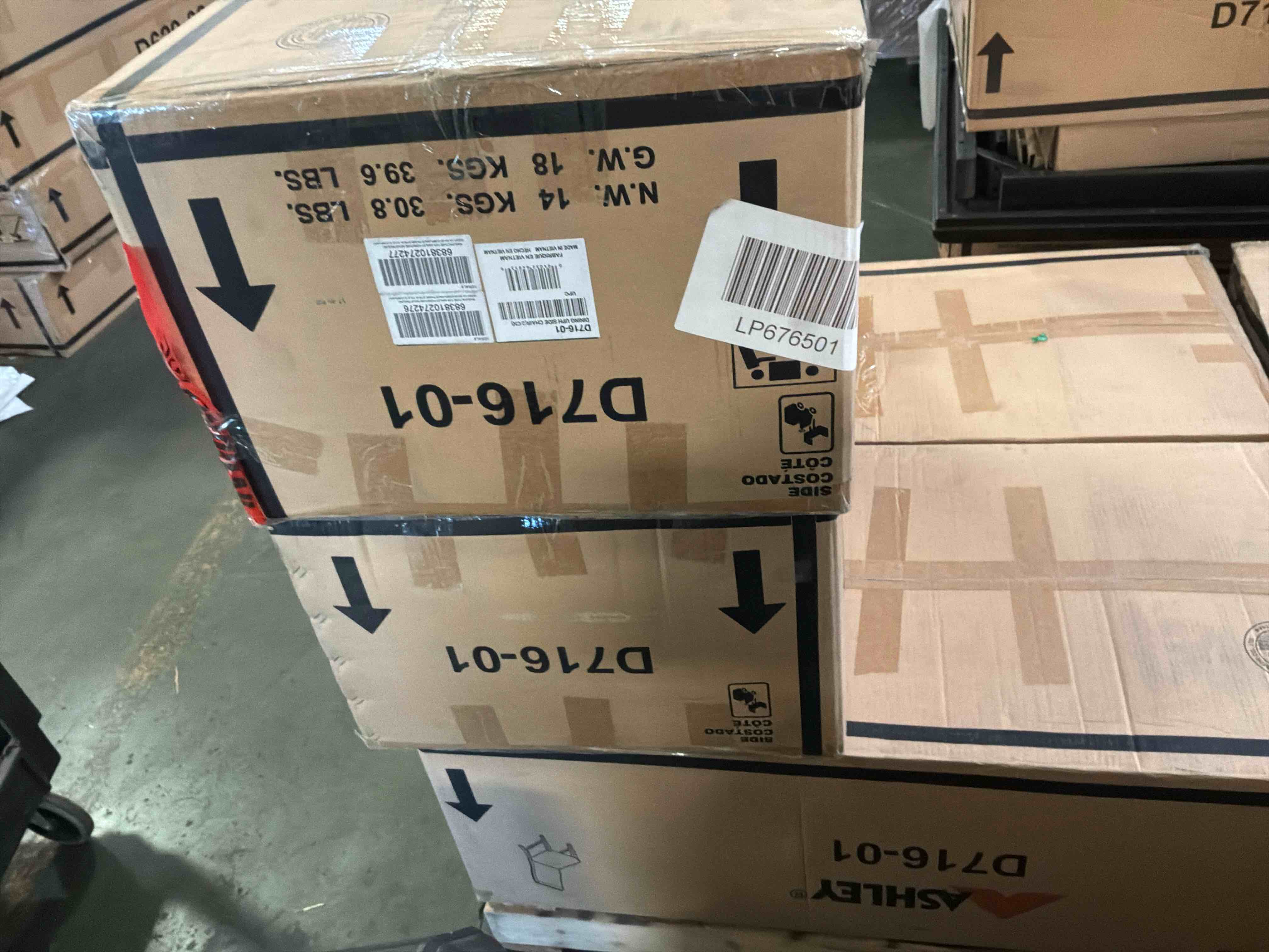 https://s3.amazonaws.com/lotting-images-prod/bidfta/GRA3853479_1778602746857.jpeg