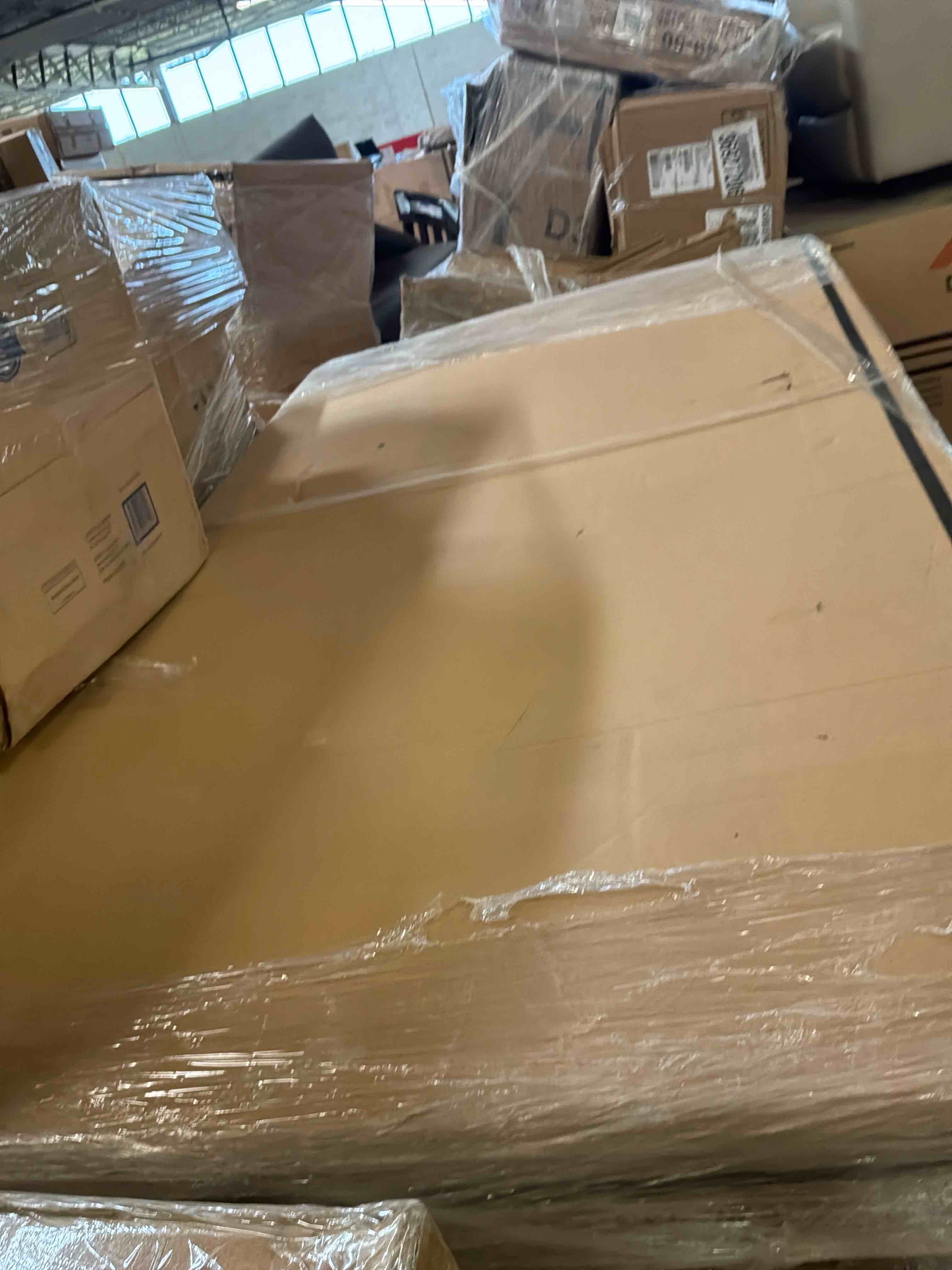 https://s3.amazonaws.com/lotting-images-prod/bidfta/GRA3853497_1778609172727.jpeg