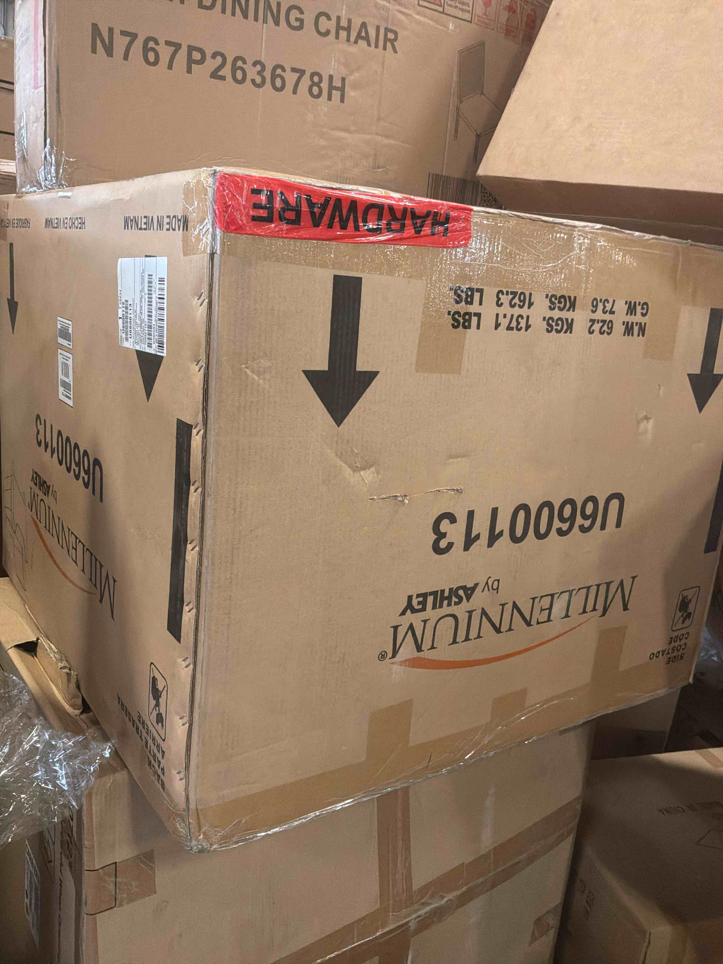 https://s3.amazonaws.com/lotting-images-prod/bidfta/GRA3853650_1778708004567.jpeg