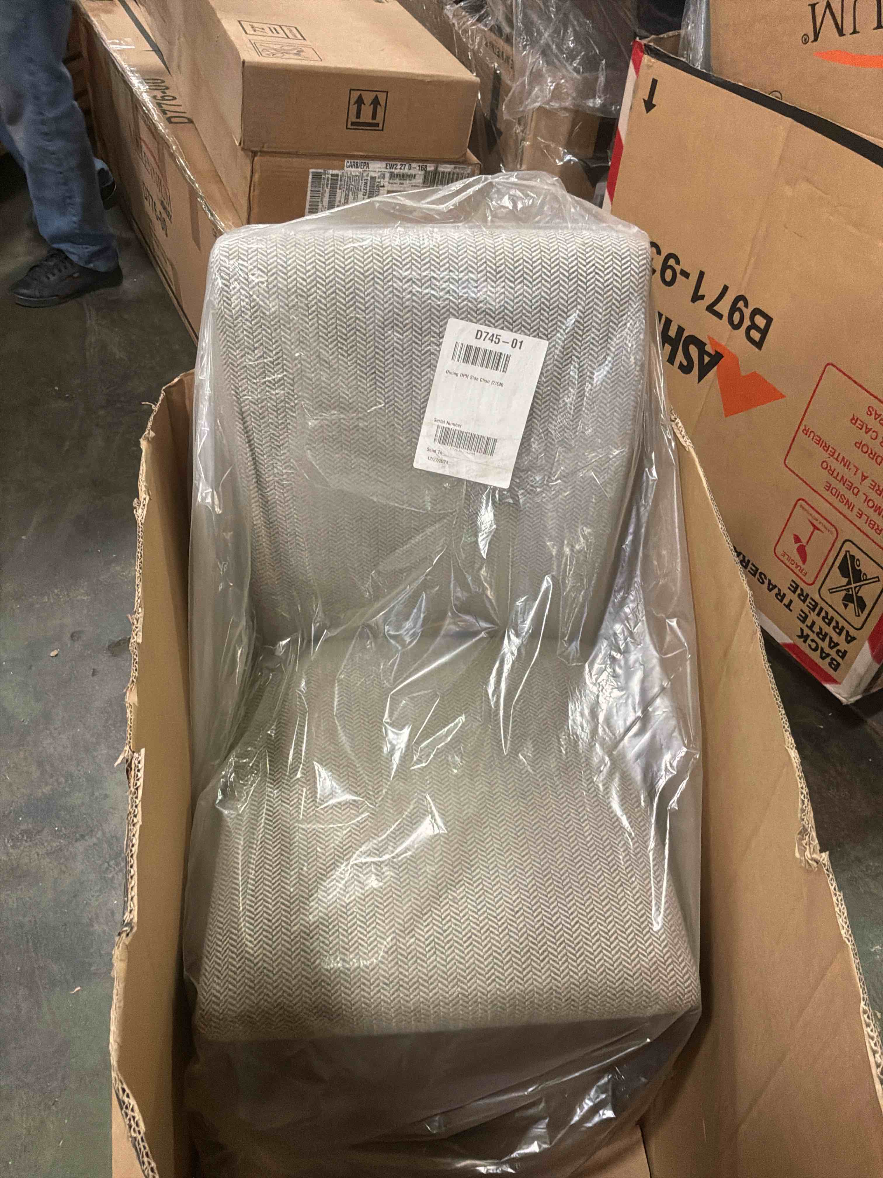 https://s3.amazonaws.com/lotting-images-prod/bidfta/GRA3854223_1780332744698.jpeg
