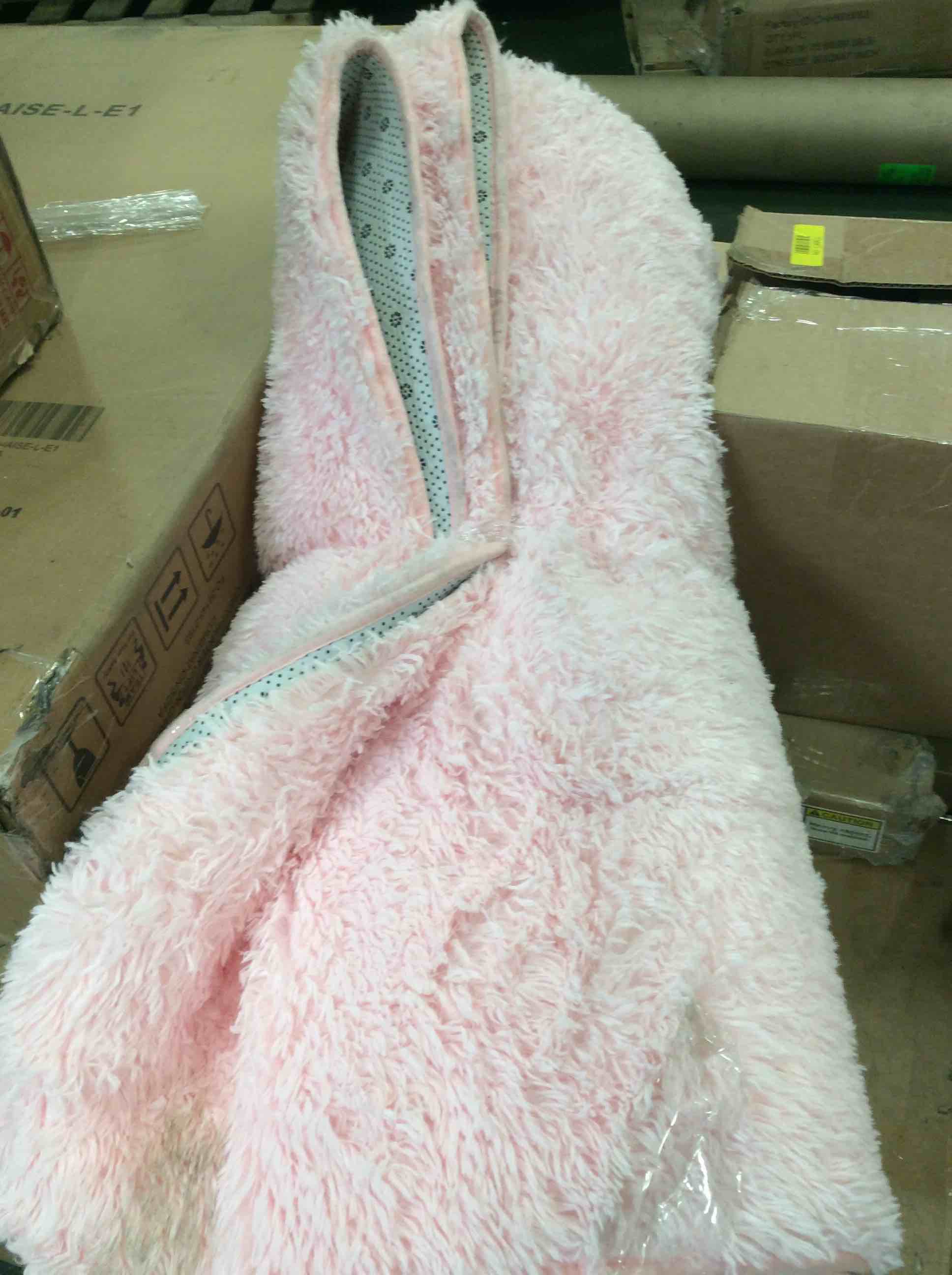 https://s3.amazonaws.com/lotting-images-prod/bidfta/GRA3854382_1780592303705.jpeg