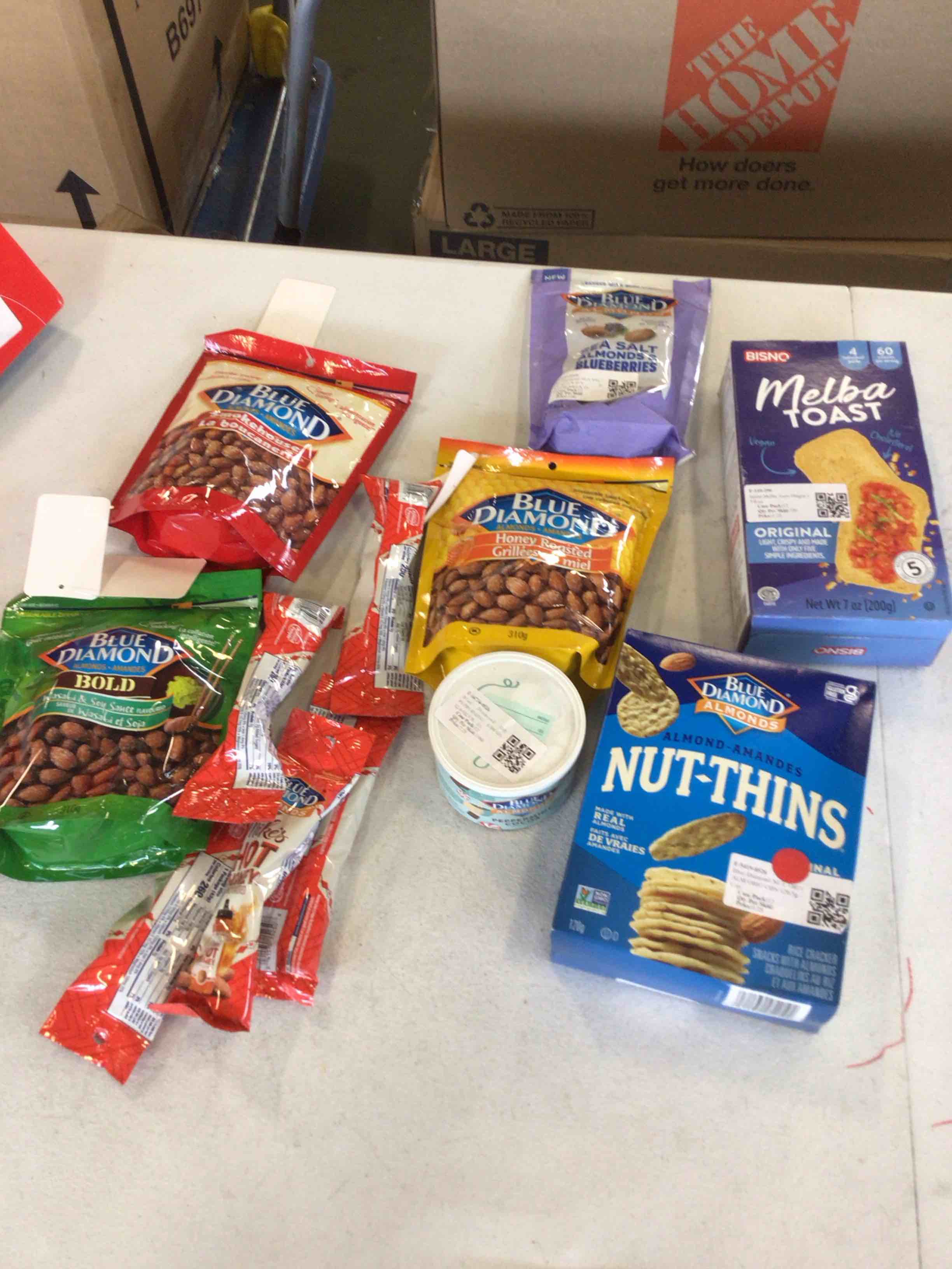 9 Count Assorted of different food products, snacks,..(expiration date may vary) 2025/2026/2027;