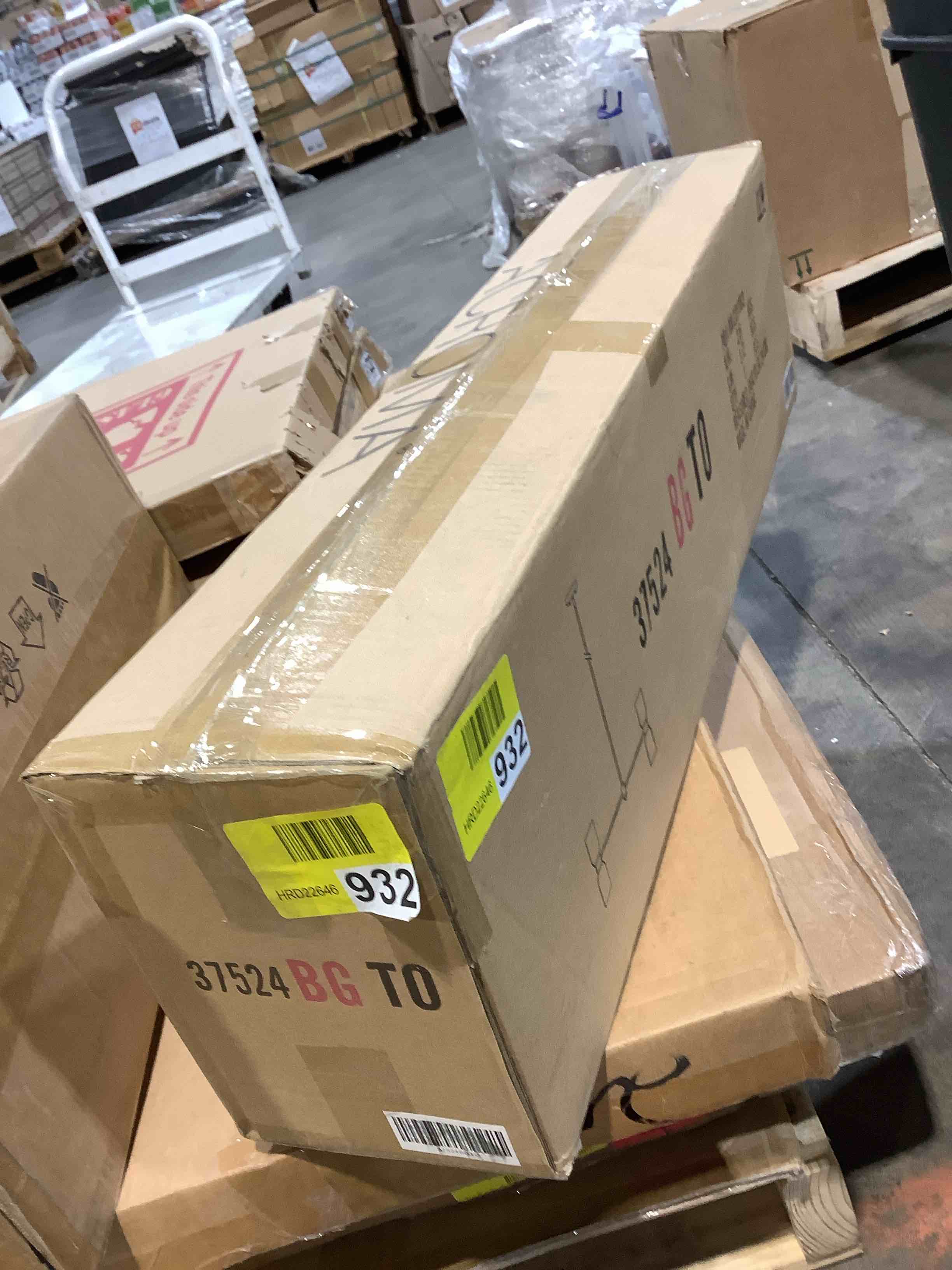 https://s3.amazonaws.com/lotting-images-prod/bidfta/GRA3880649_1778014106731.jpeg