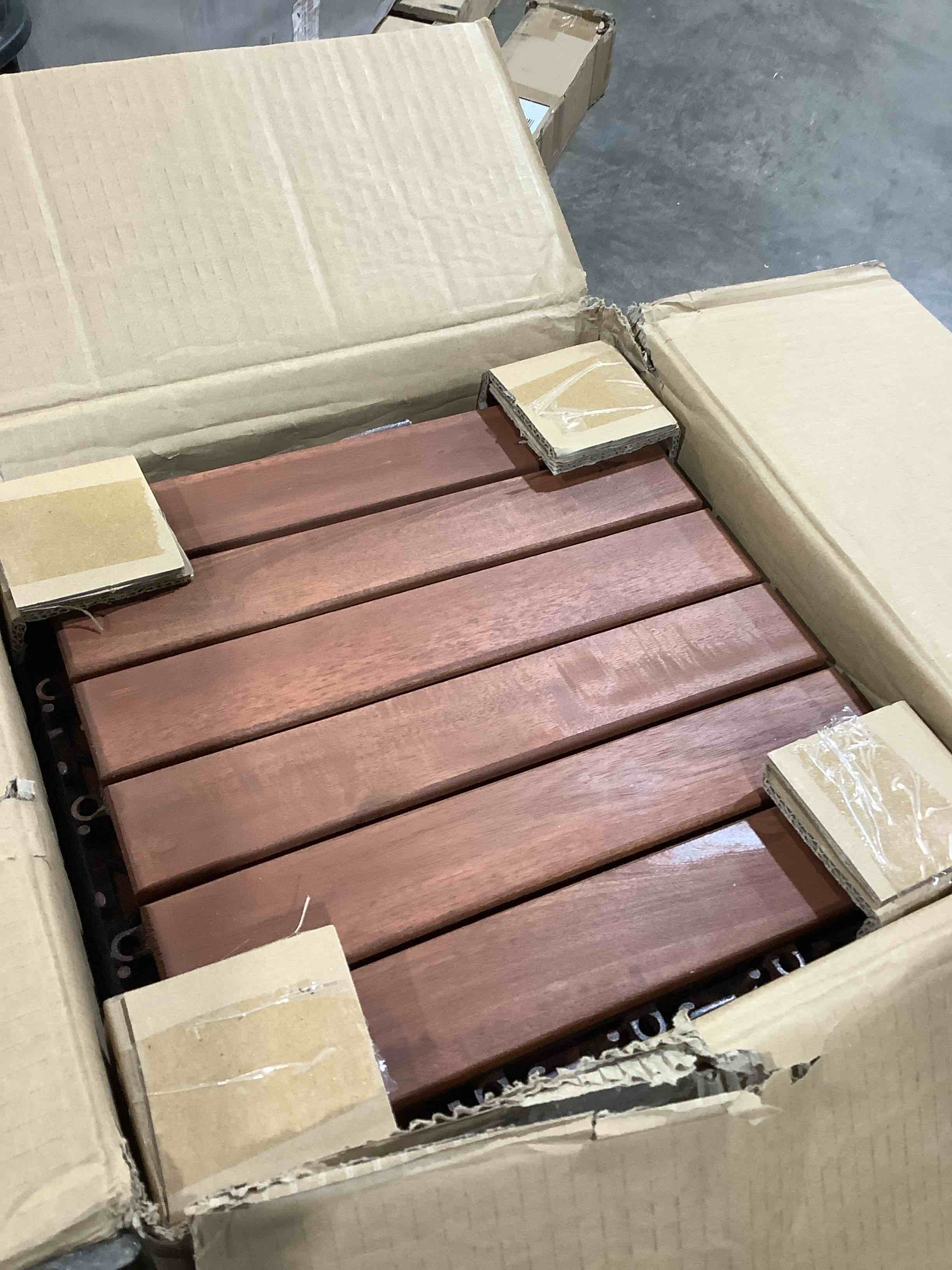 Condition photo showing New/Like New for yaheetech 27pcs interlocking patio deck tiles 12 x 12in wood floor tiles outdoor flooring for patio garden deck poolside brown