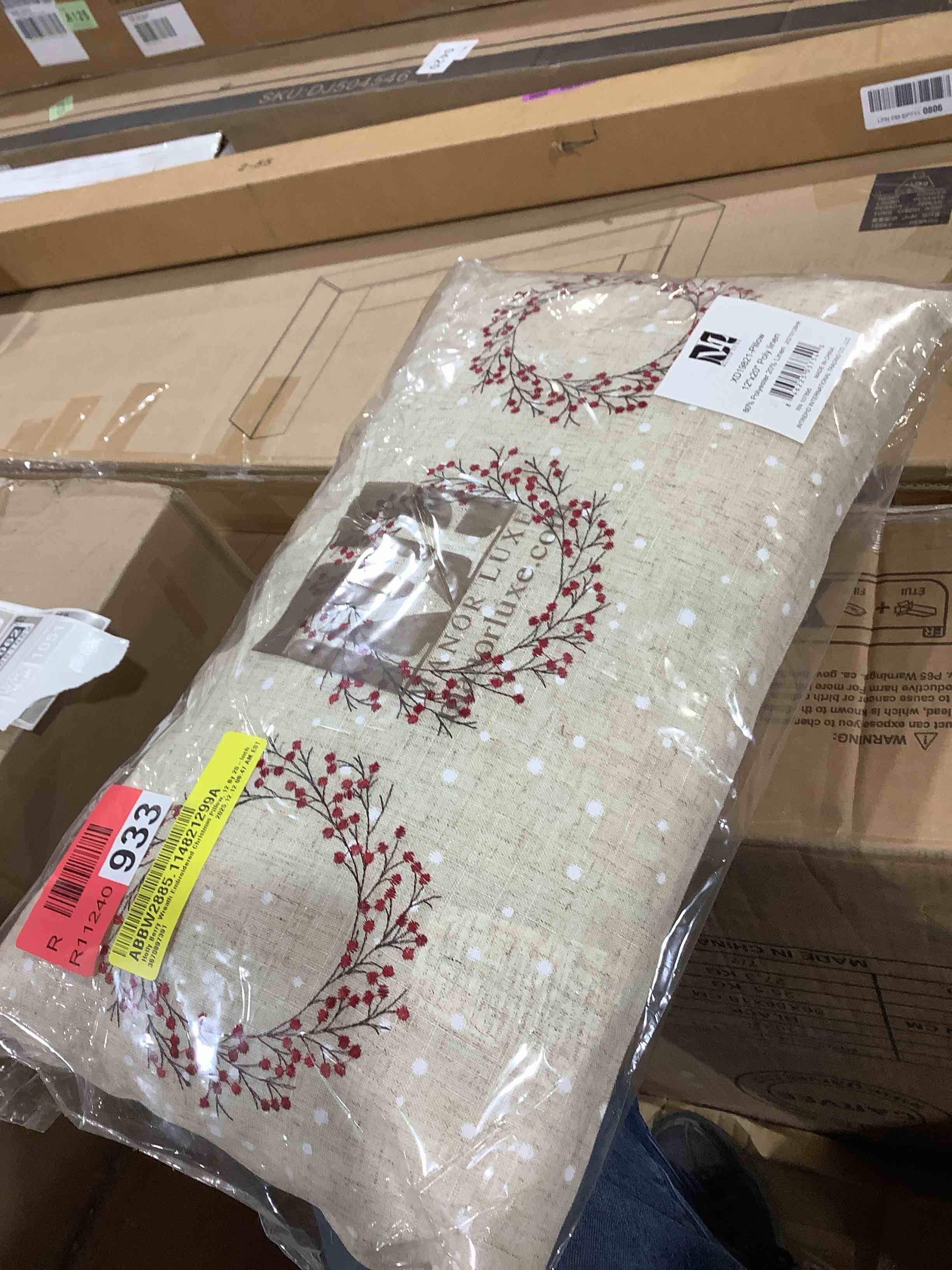 Condition photo showing New/Like New for holly berry wreath embroidered christmas pillow 14 by 14-inch 12 x20